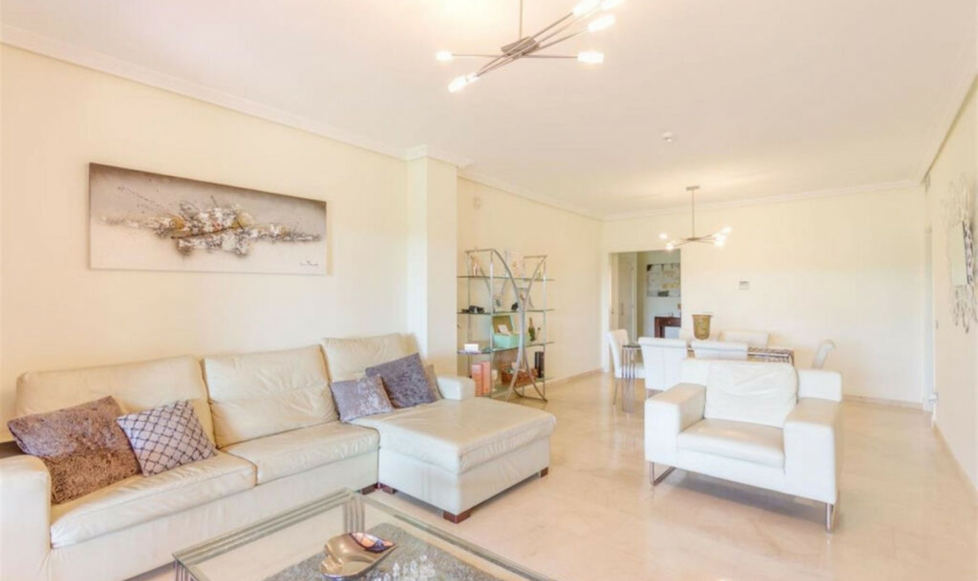 Resale - Apartment -
Casares Playa