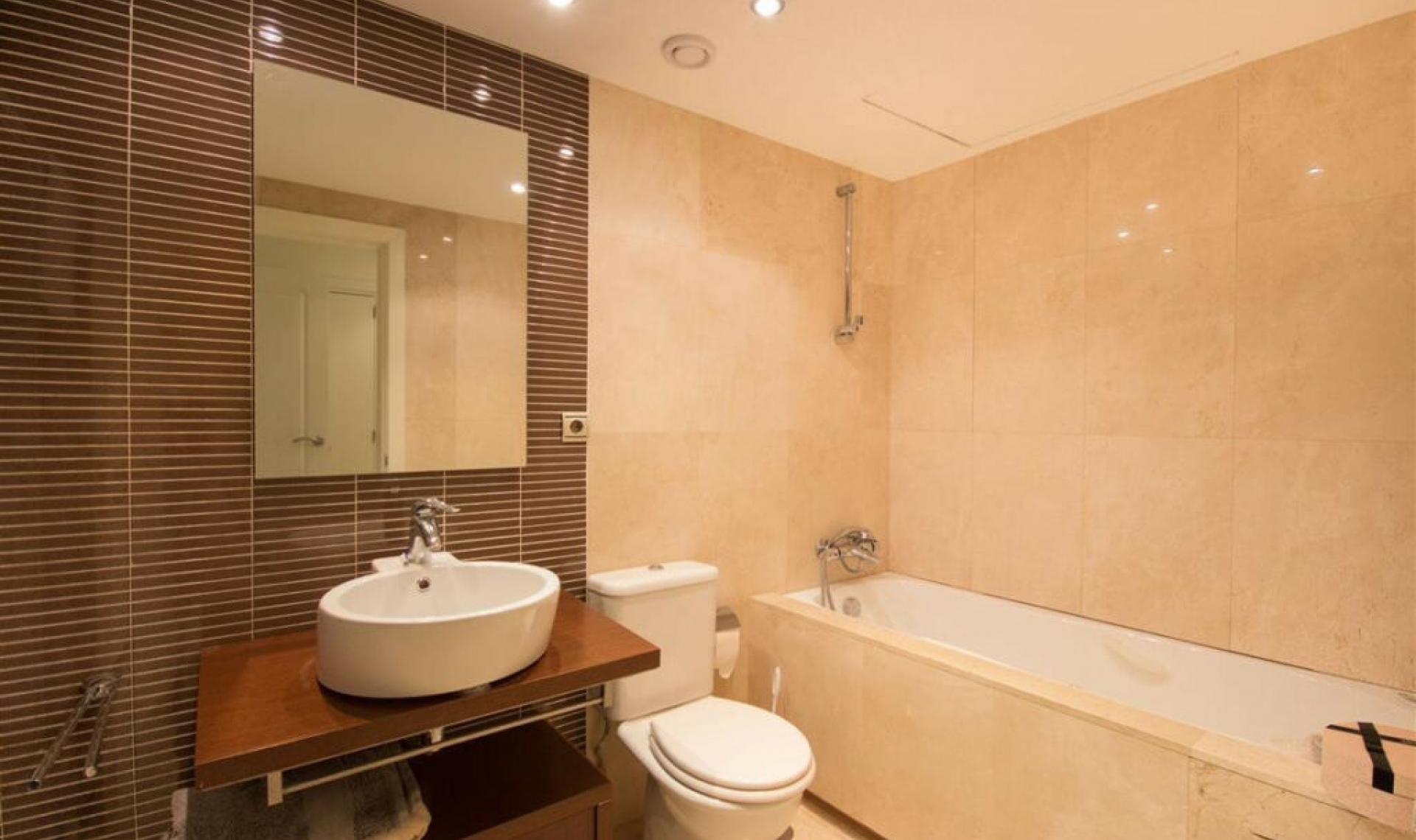 Resale - Apartment -
Casares Playa