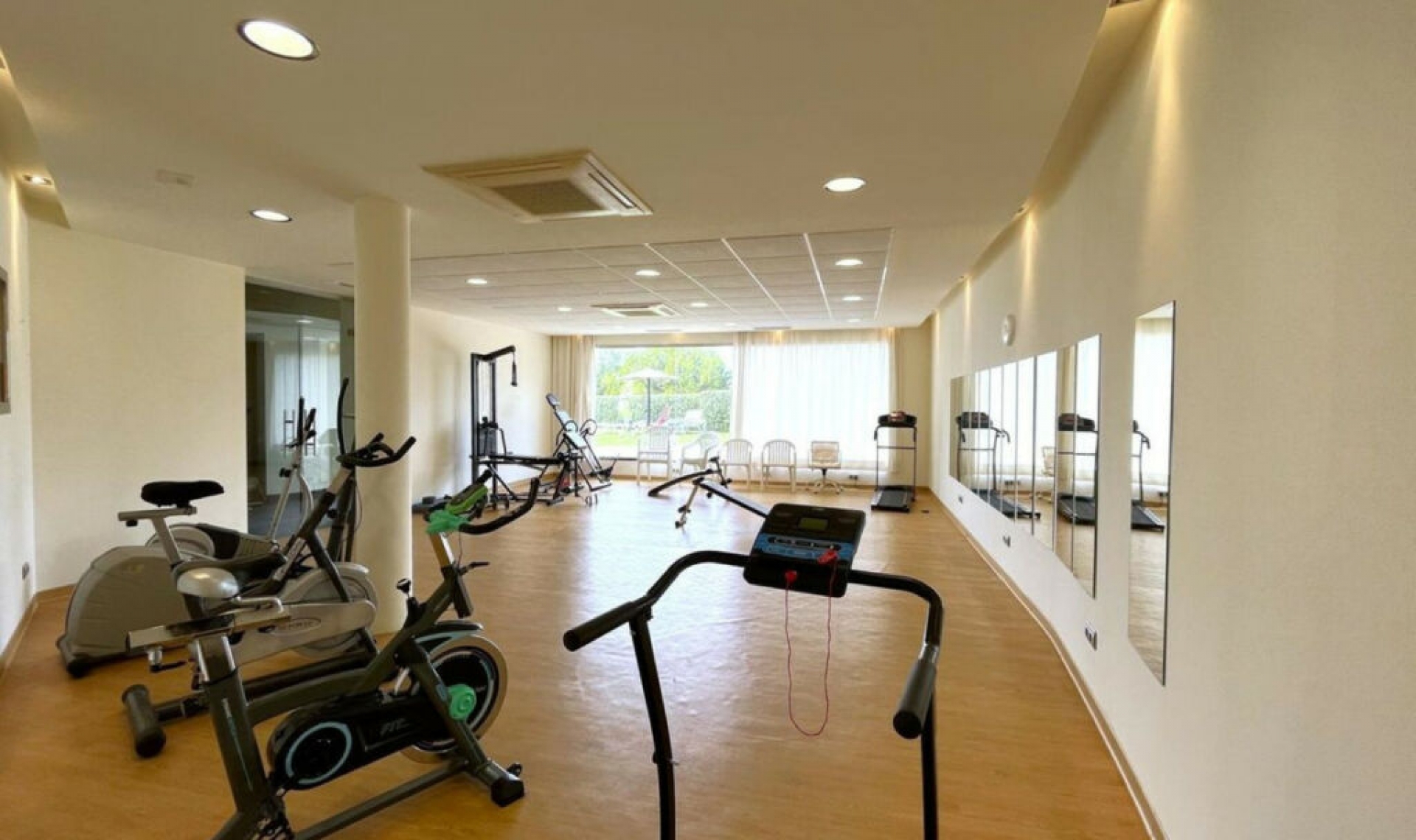 Resale - Apartment -
Casares Playa