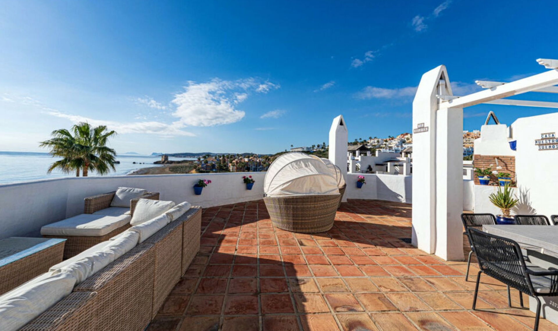 Resale - Apartment -
Casares Playa