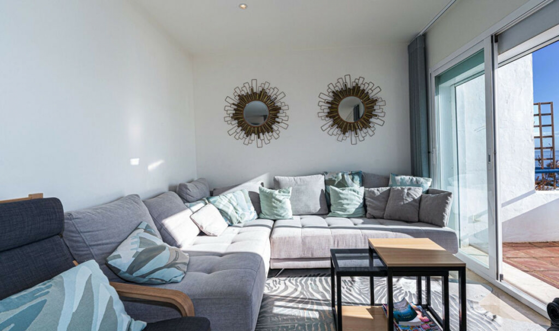 Resale - Apartment -
Casares Playa
