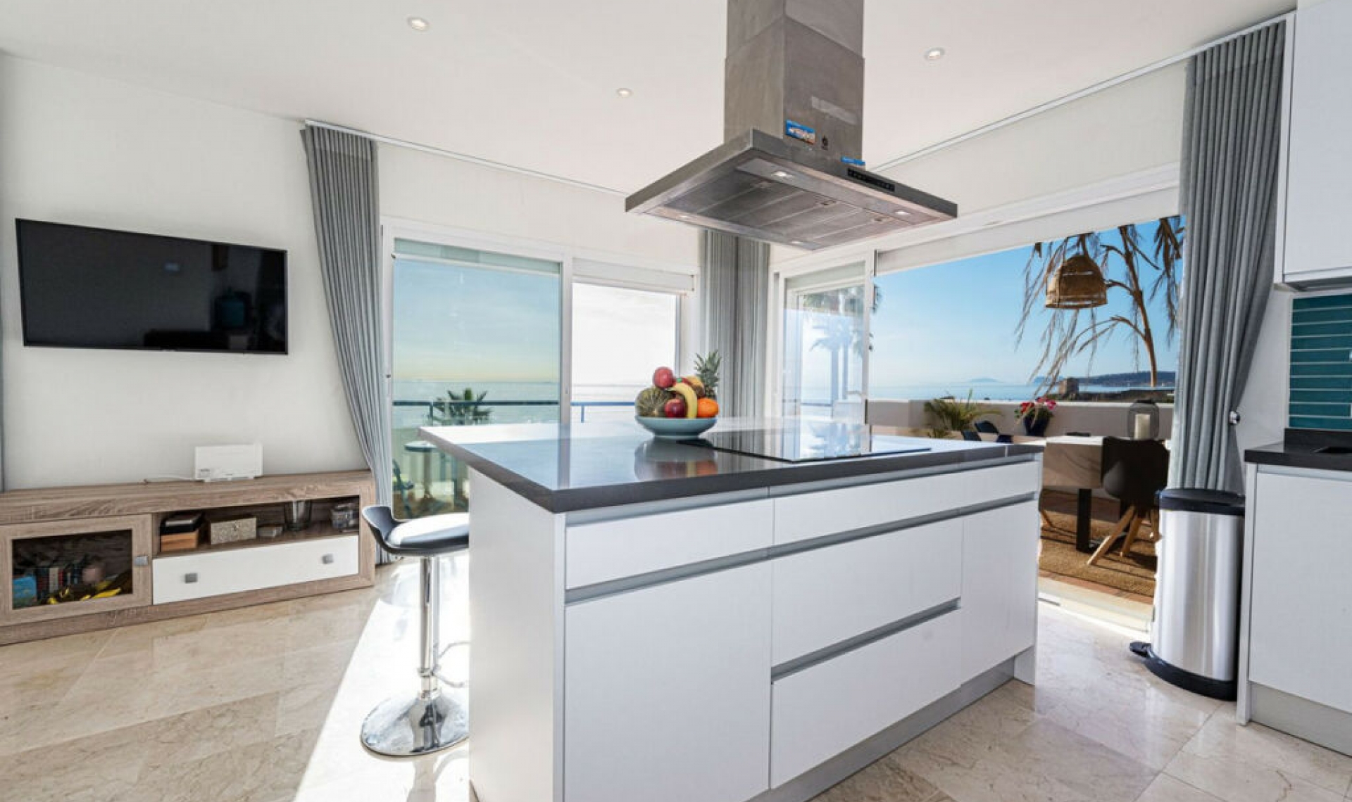 Resale - Apartment -
Casares Playa