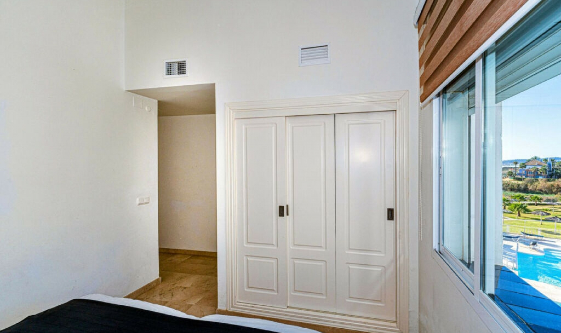 Resale - Apartment -
Casares Playa
