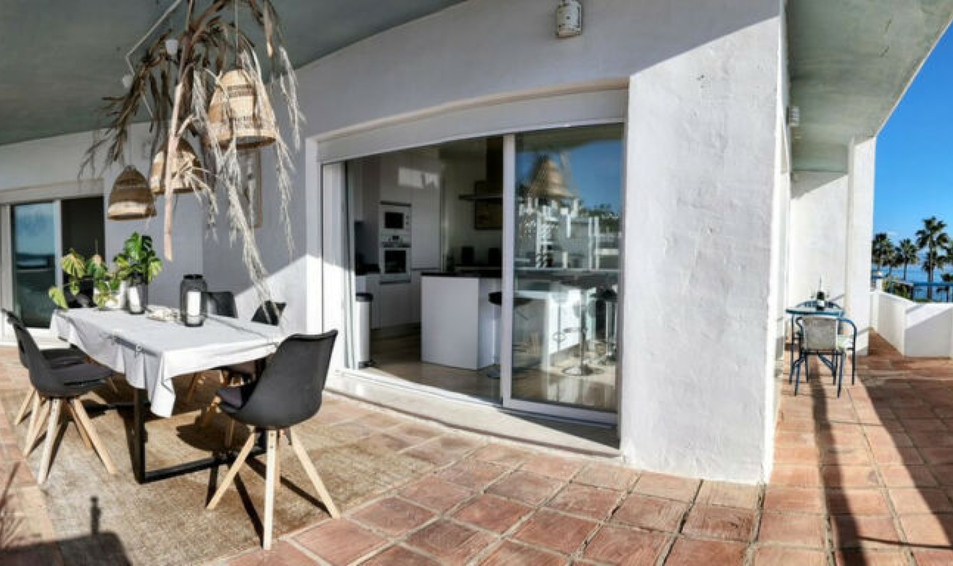 Resale - Apartment -
Casares Playa