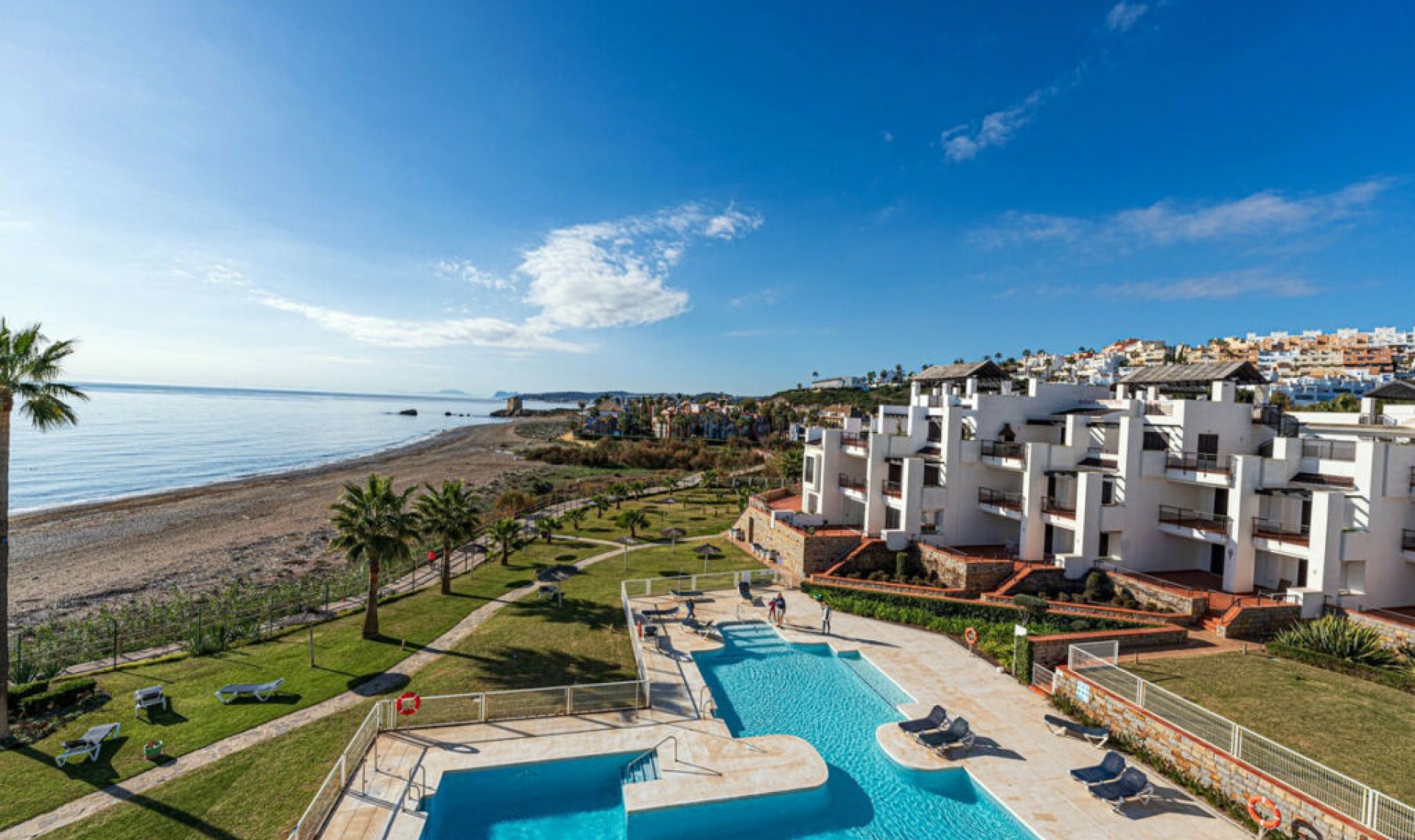 Resale - Apartment -
Casares Playa