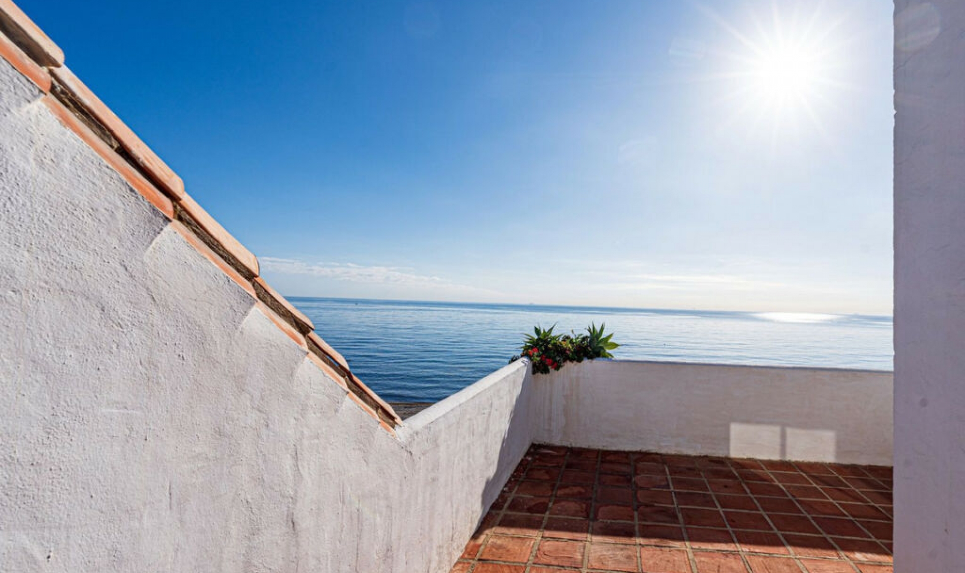 Resale - Apartment -
Casares Playa