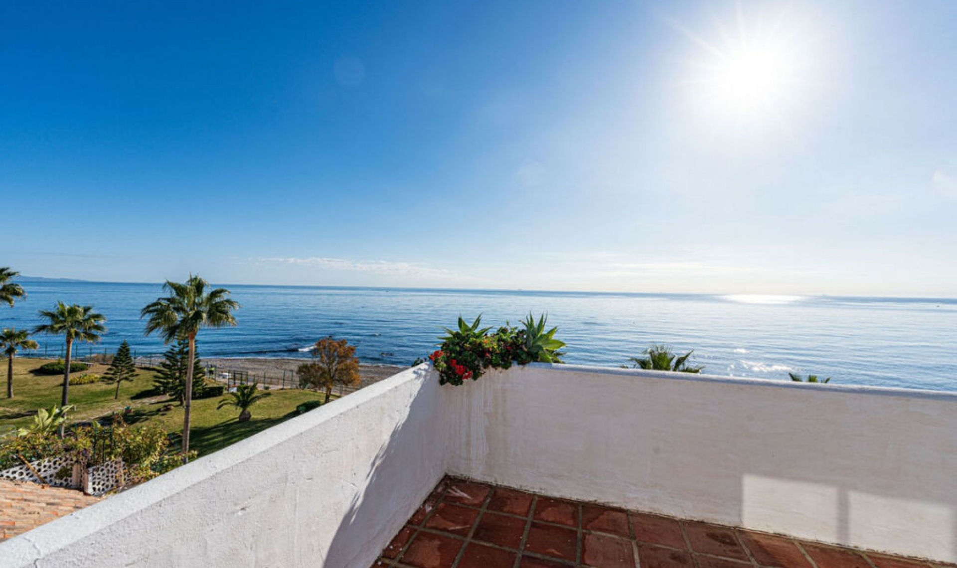 Resale - Apartment -
Casares Playa