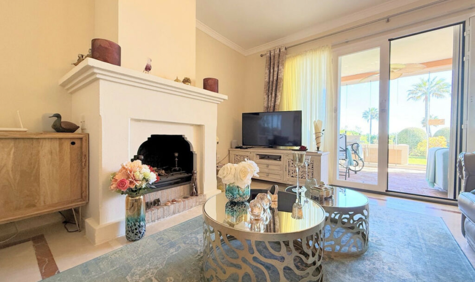 Resale - Apartment -
Casares Playa