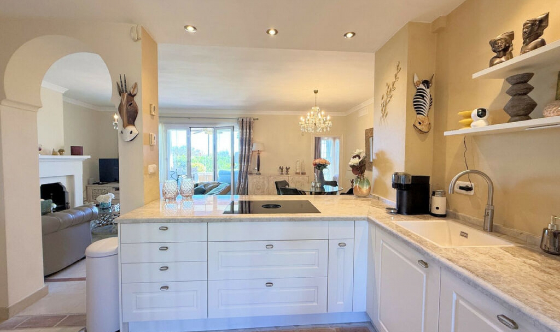 Resale - Apartment -
Casares Playa