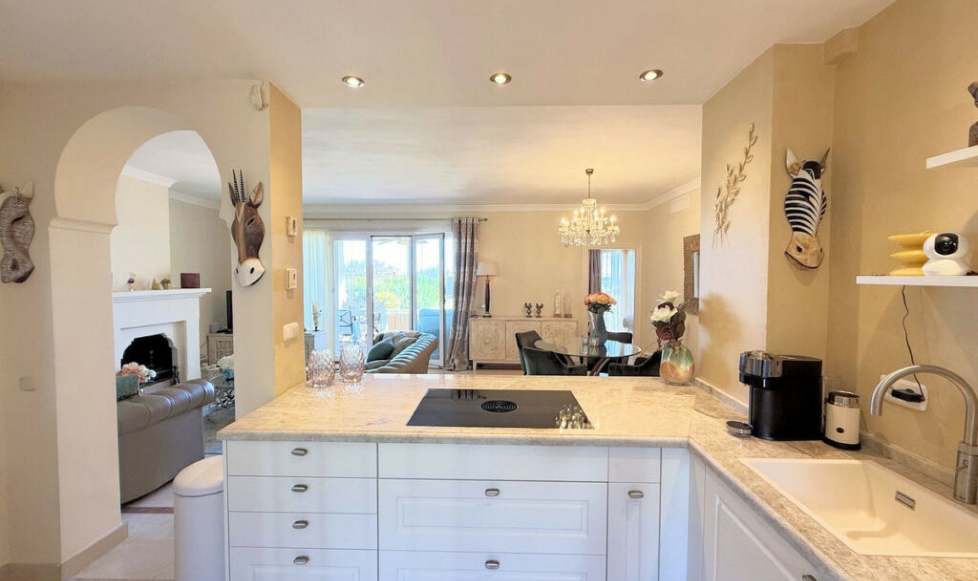 Resale - Apartment -
Casares Playa