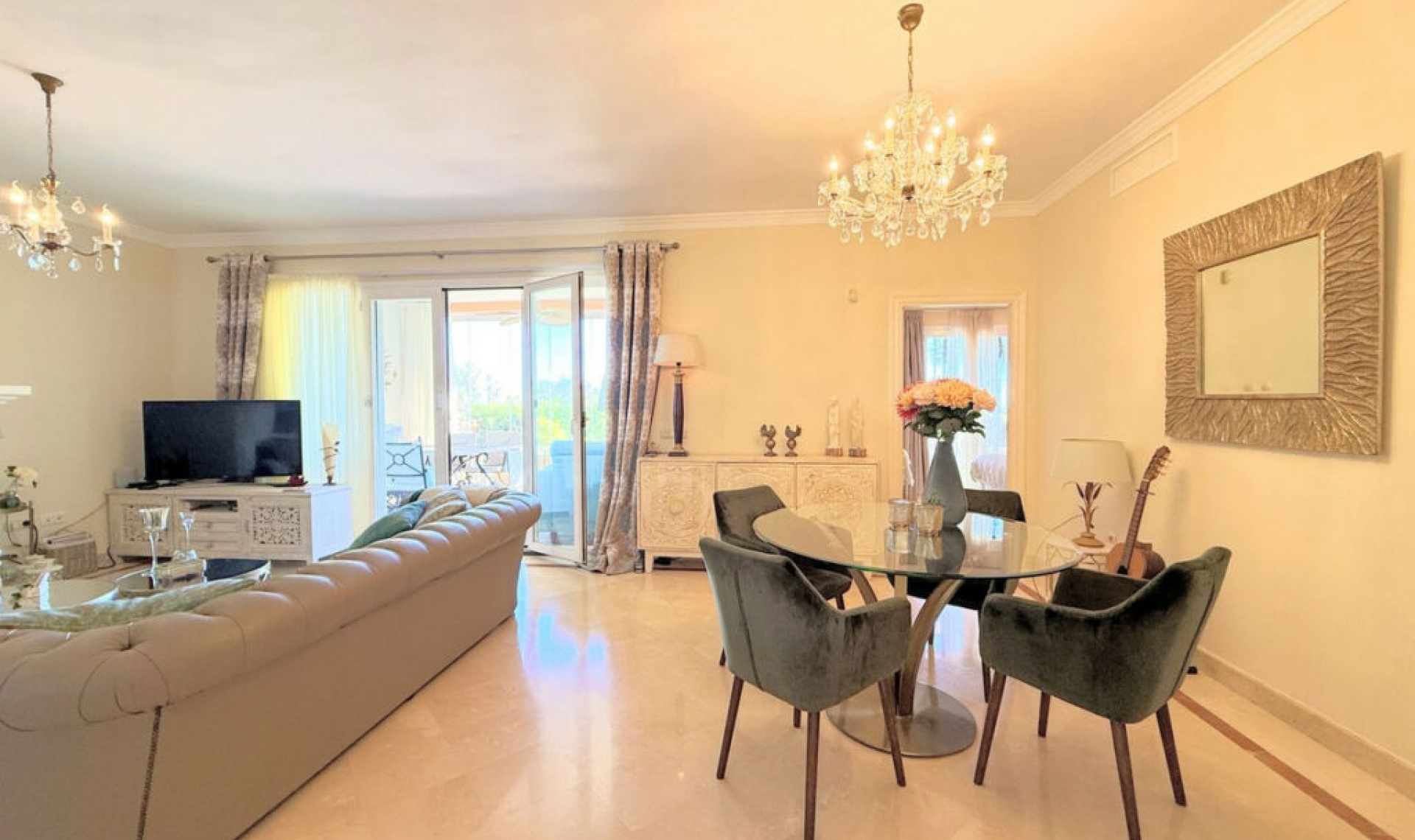 Resale - Apartment -
Casares Playa