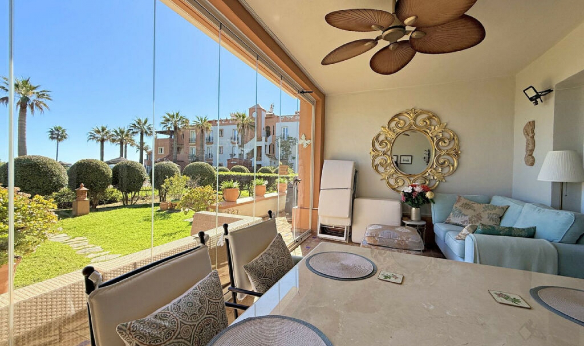 Resale - Apartment -
Casares Playa