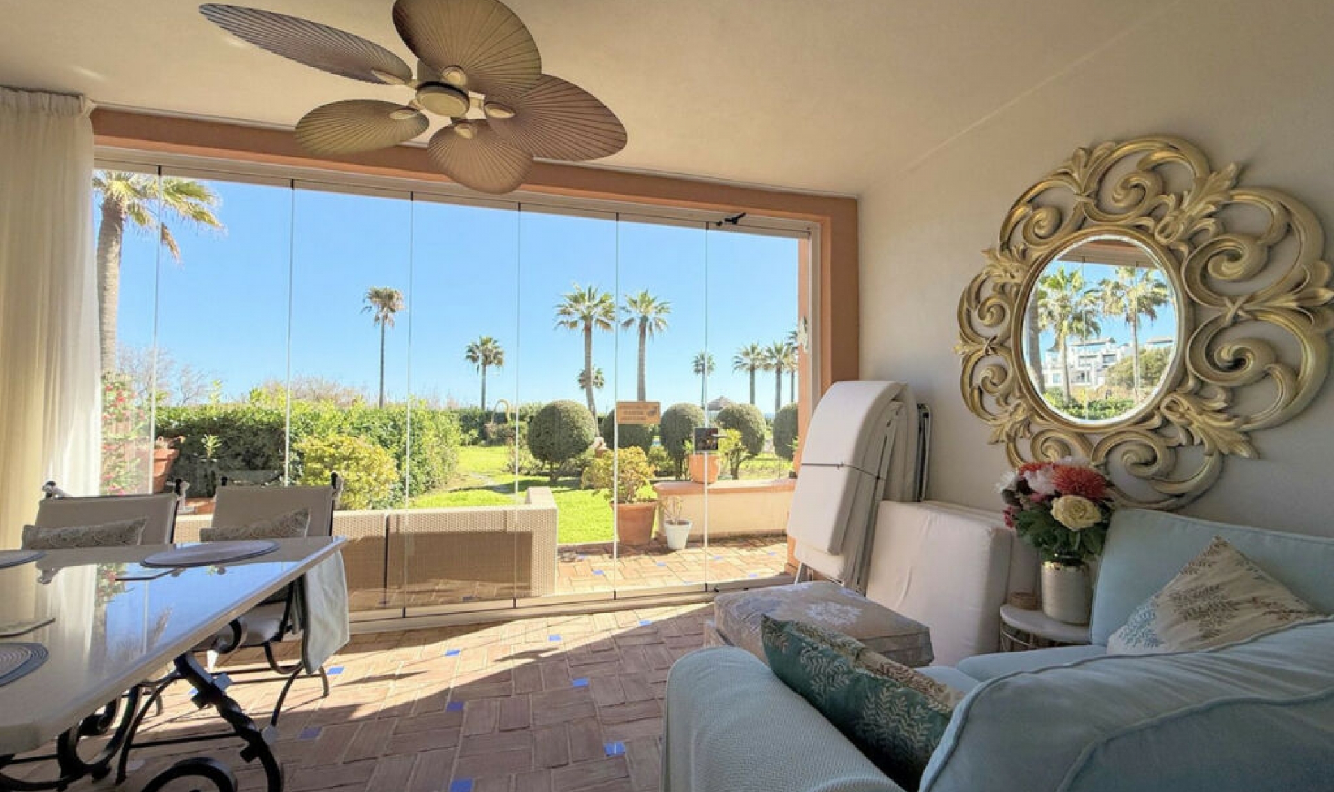 Resale - Apartment -
Casares Playa