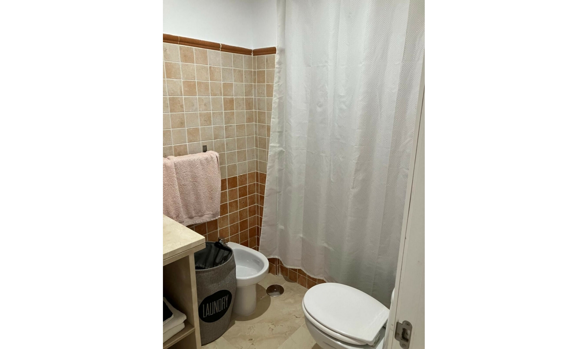 Resale - Apartment -
Casares Playa