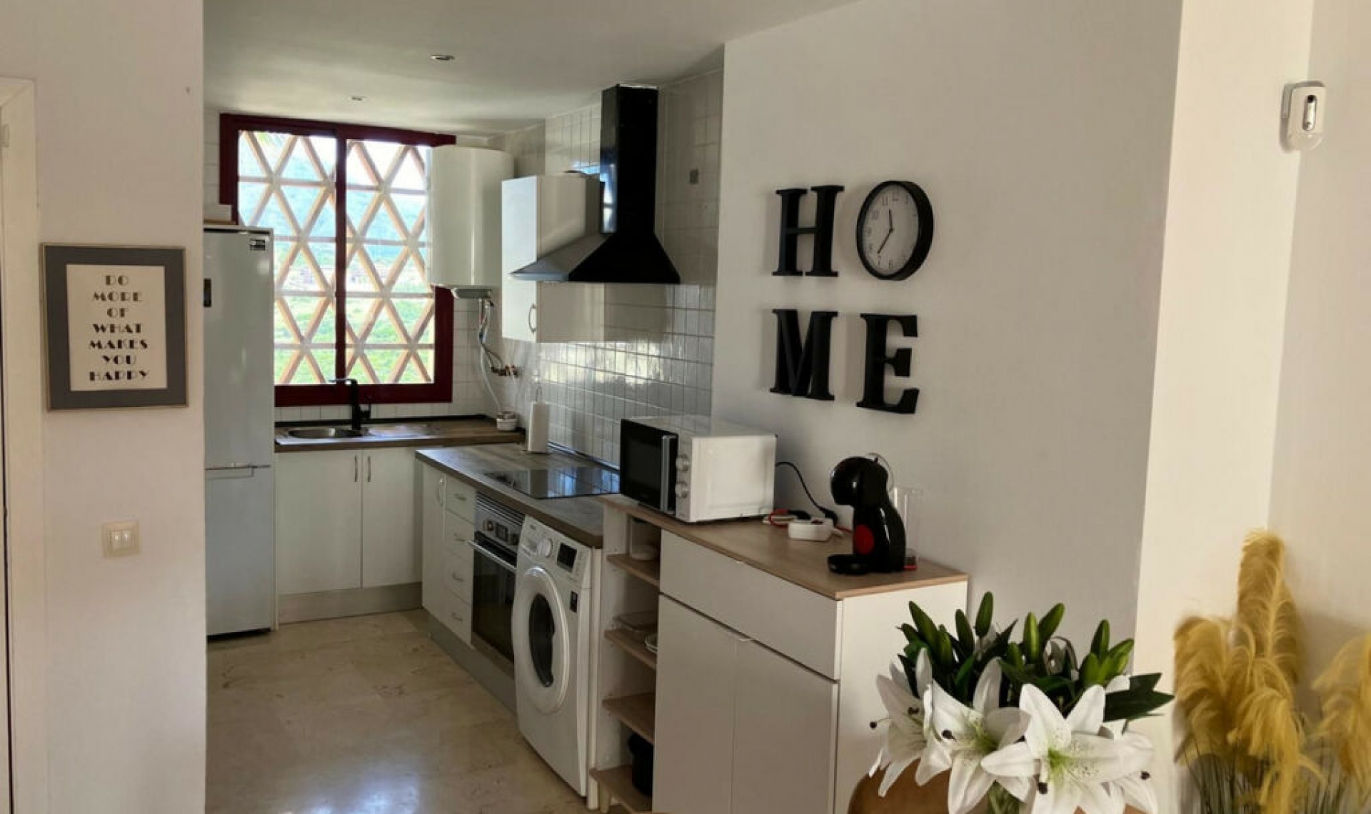 Resale - Apartment -
Casares Playa