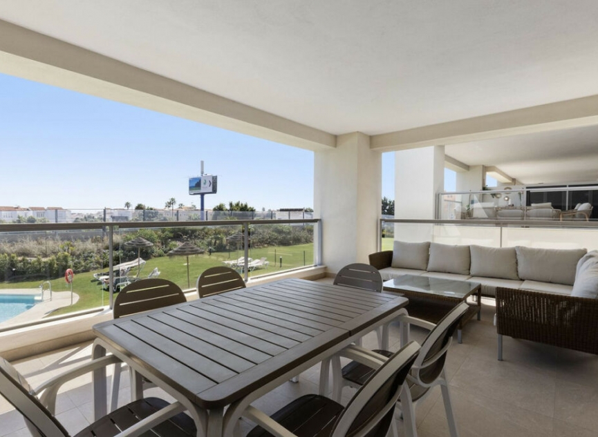 Resale - Apartment -
Casares Playa