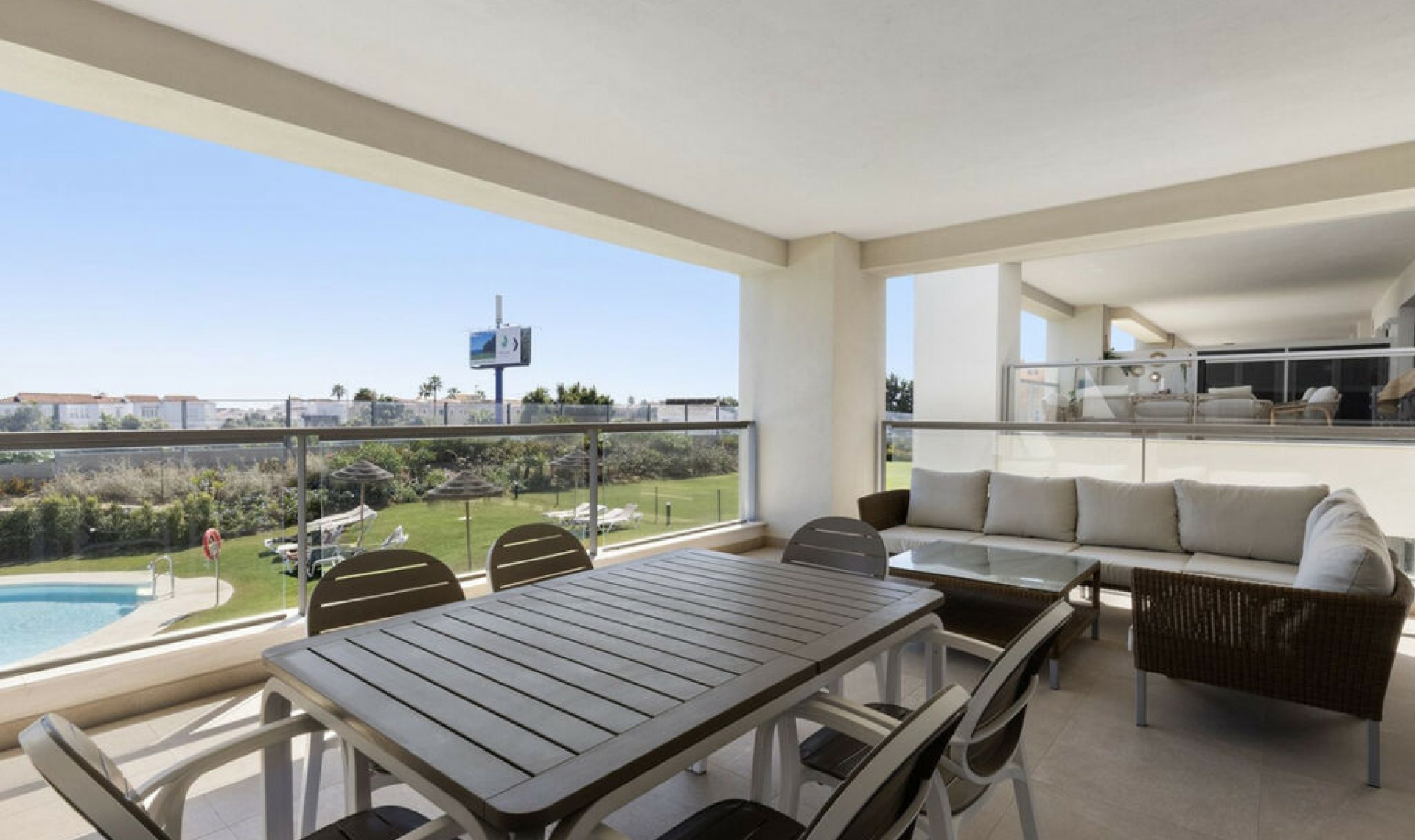 Resale - Apartment -
Casares Playa