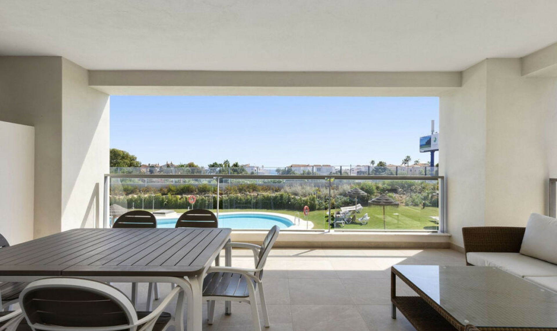 Resale - Apartment -
Casares Playa