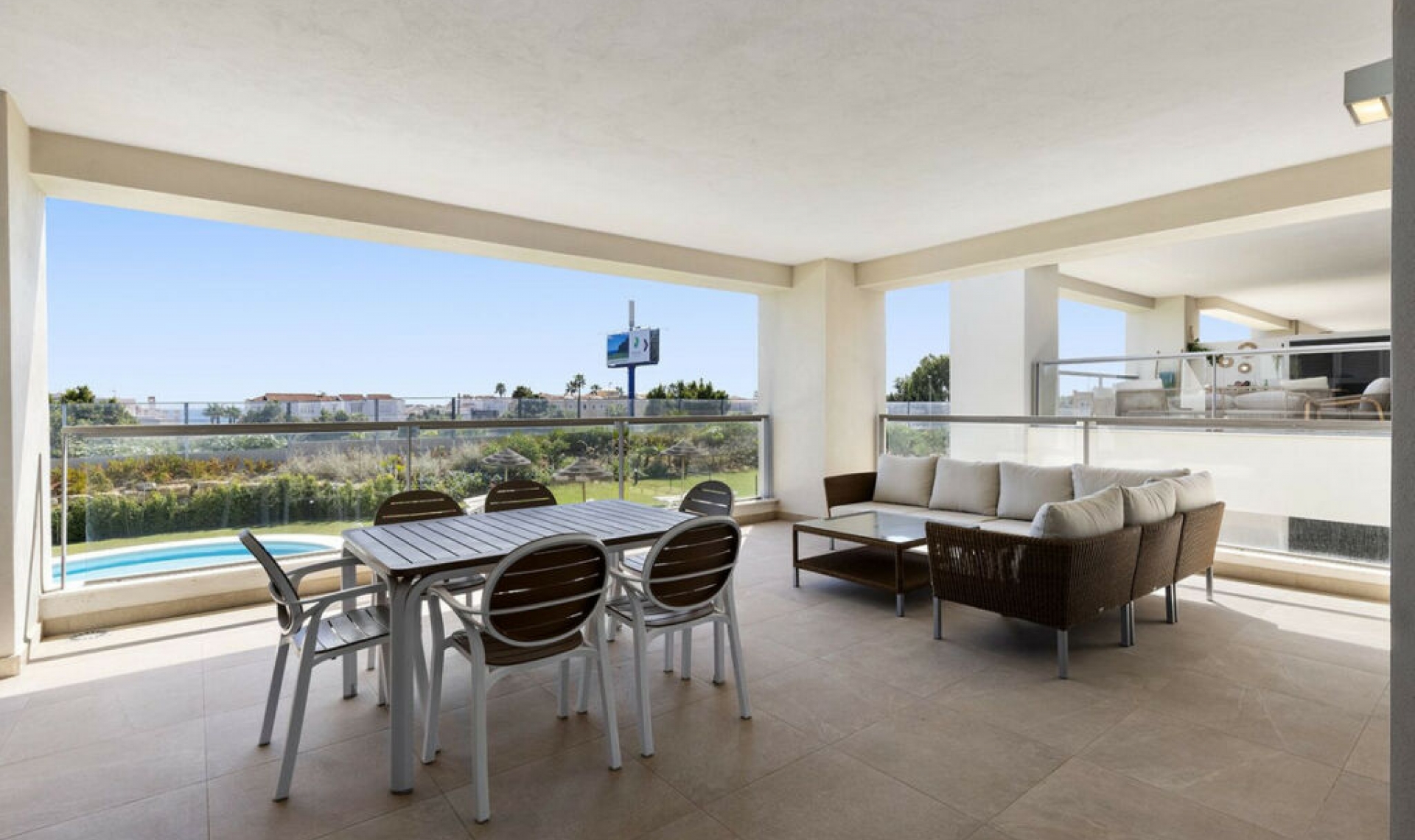 Resale - Apartment -
Casares Playa