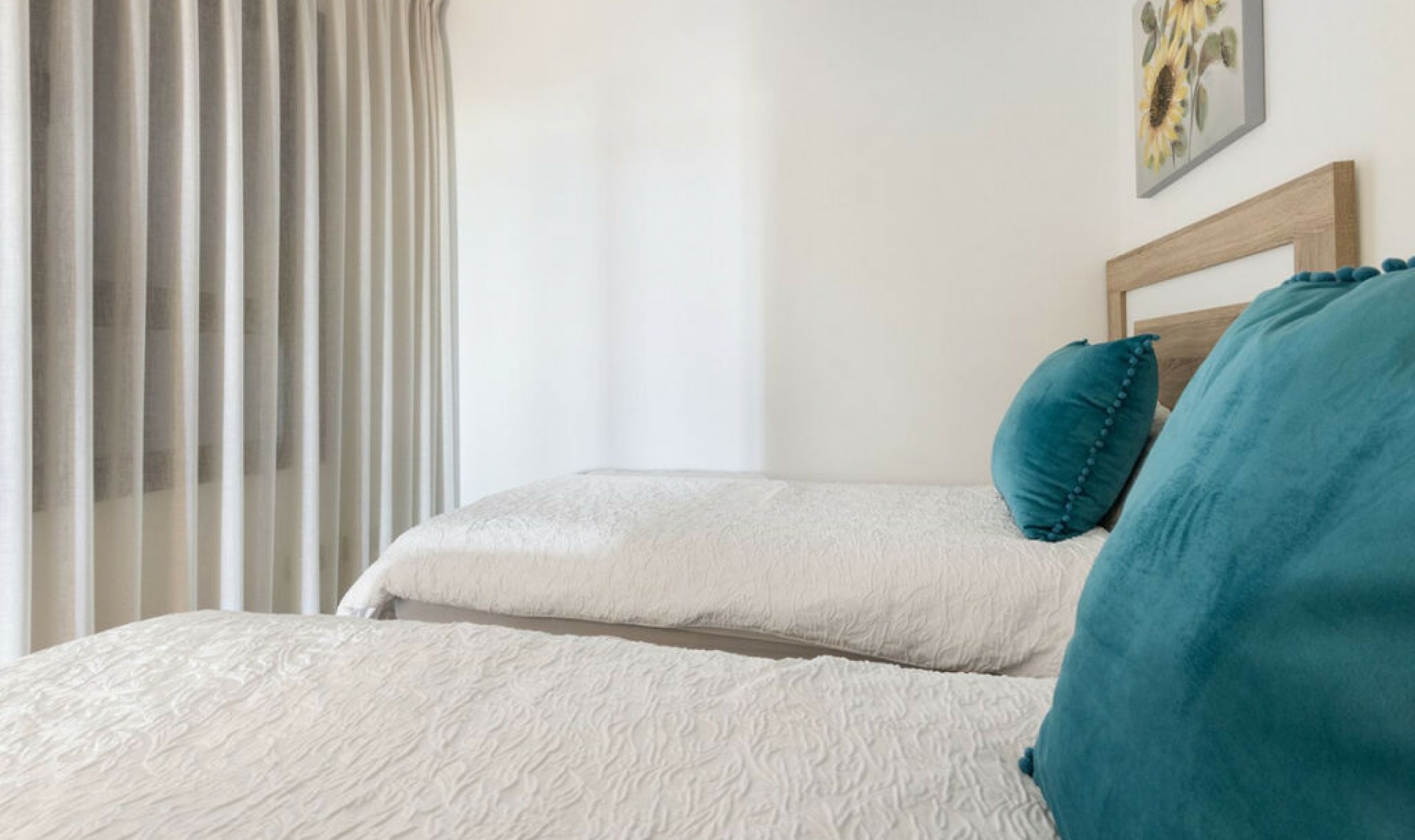 Resale - Apartment -
Casares Playa