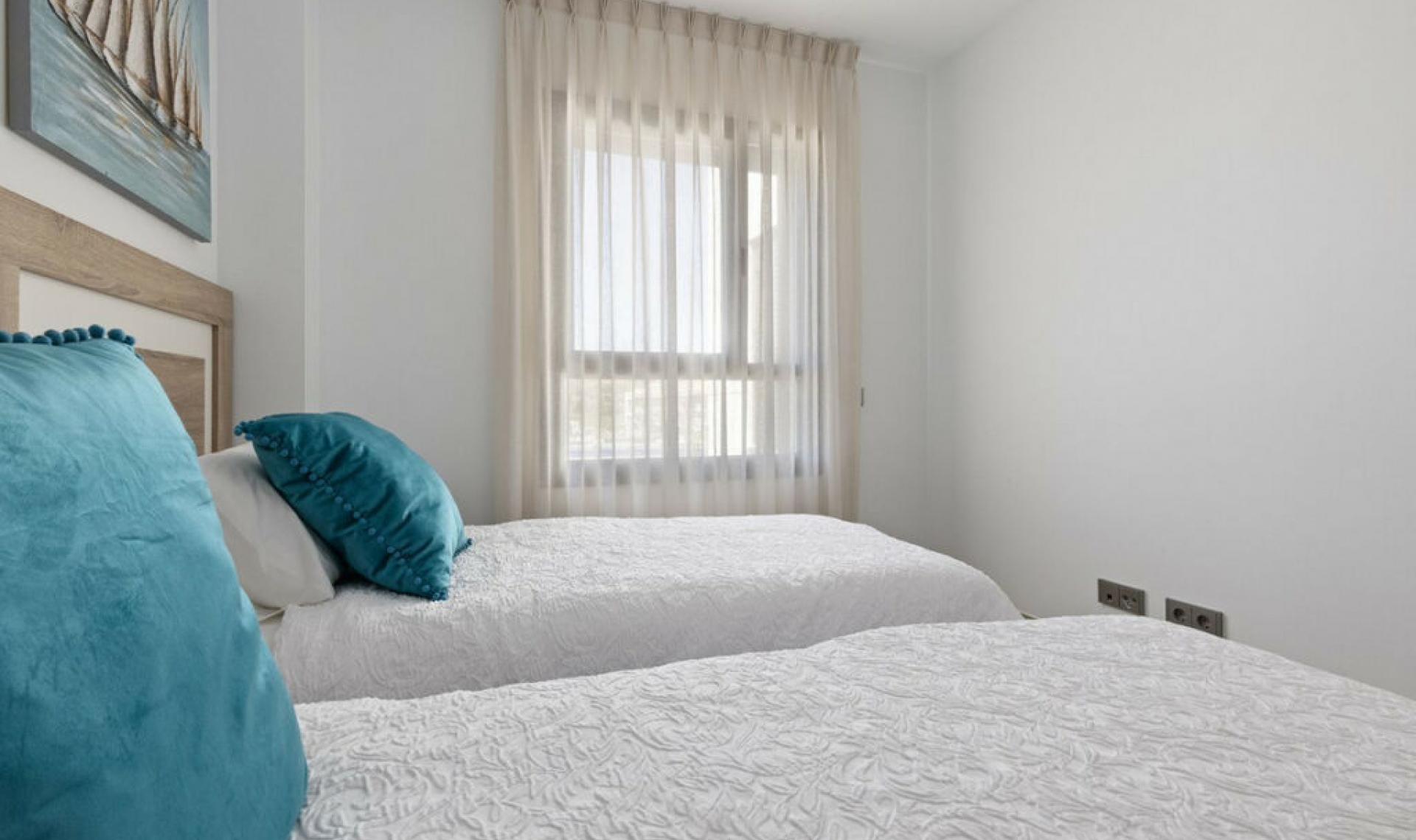 Resale - Apartment -
Casares Playa