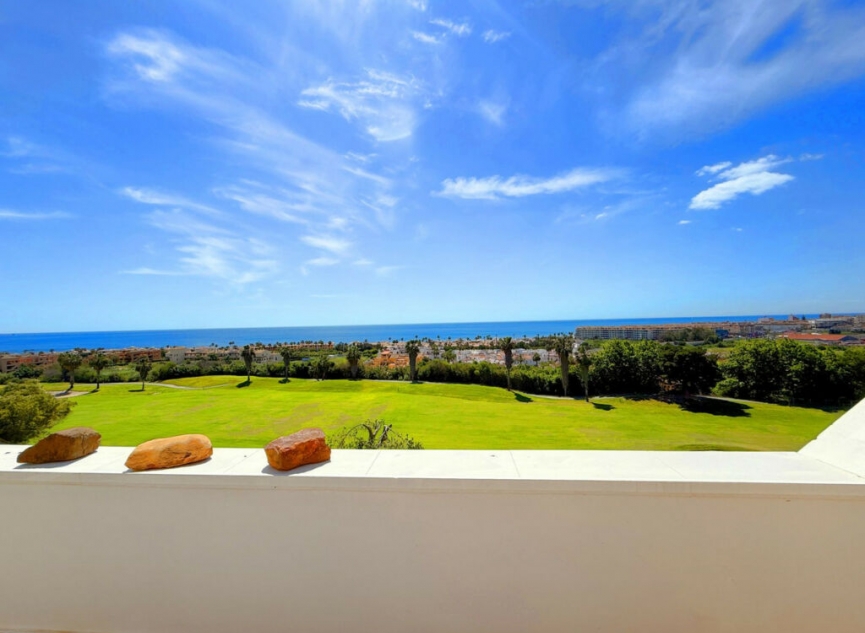Resale - Apartment -
Casares Playa