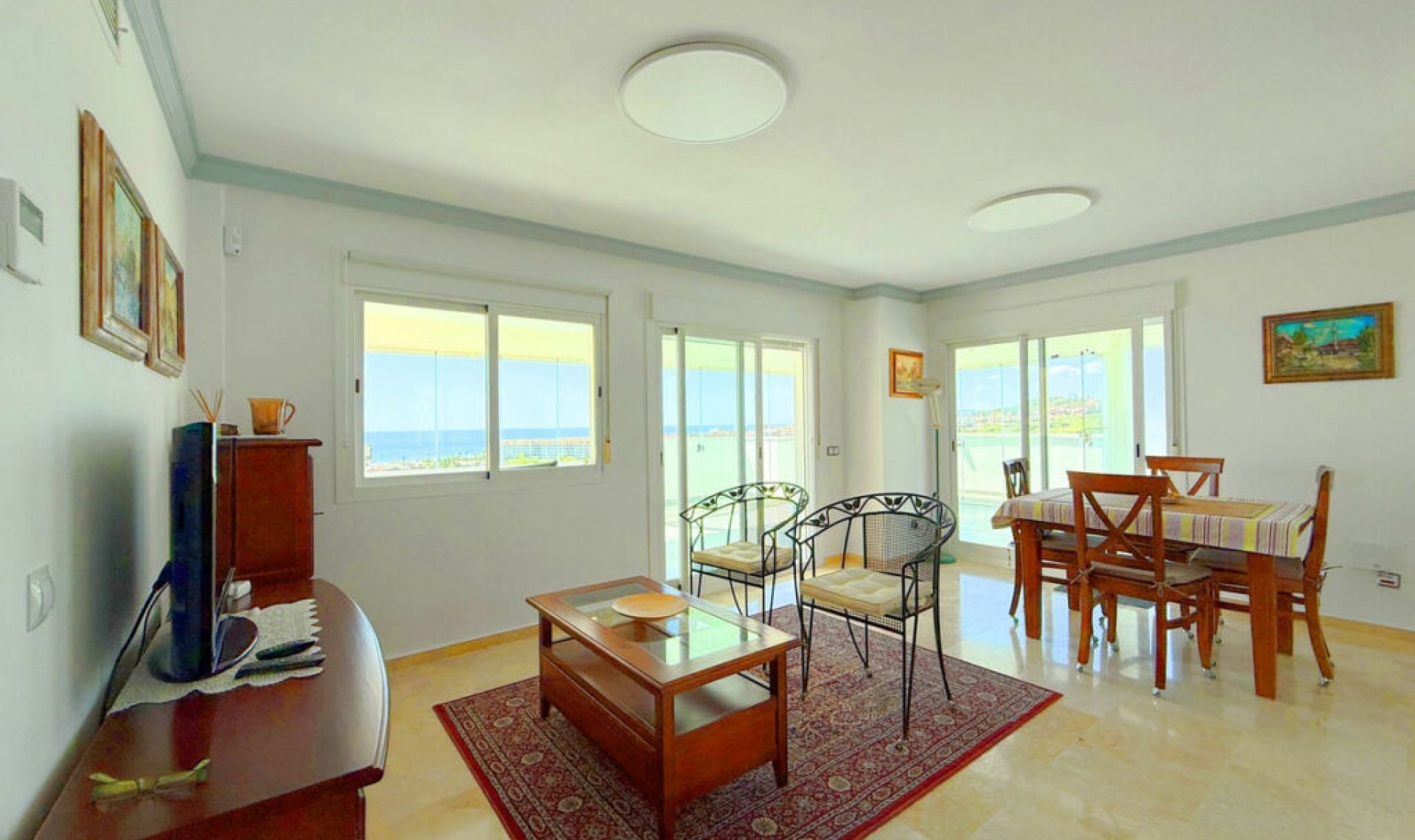 Resale - Apartment -
Casares Playa