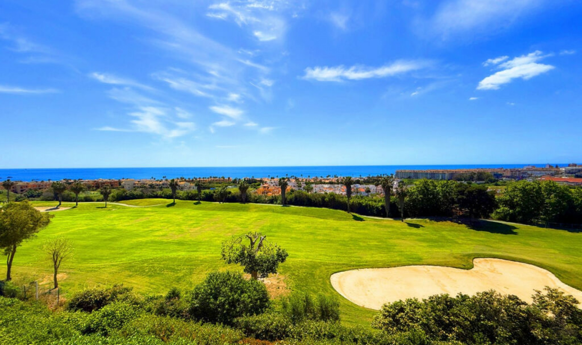 Resale - Apartment -
Casares Playa