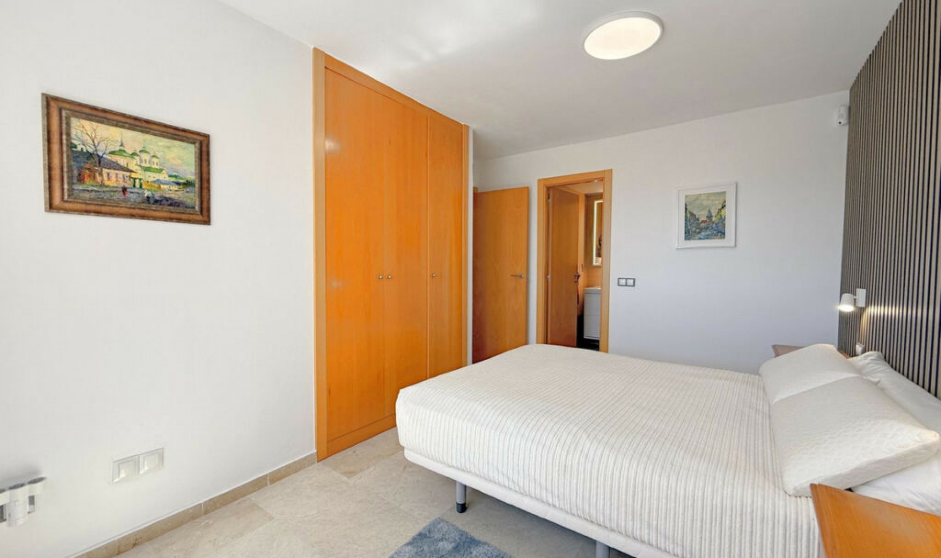 Resale - Apartment -
Casares Playa