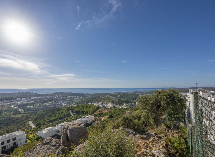 Resale - Apartment -
Casares Playa