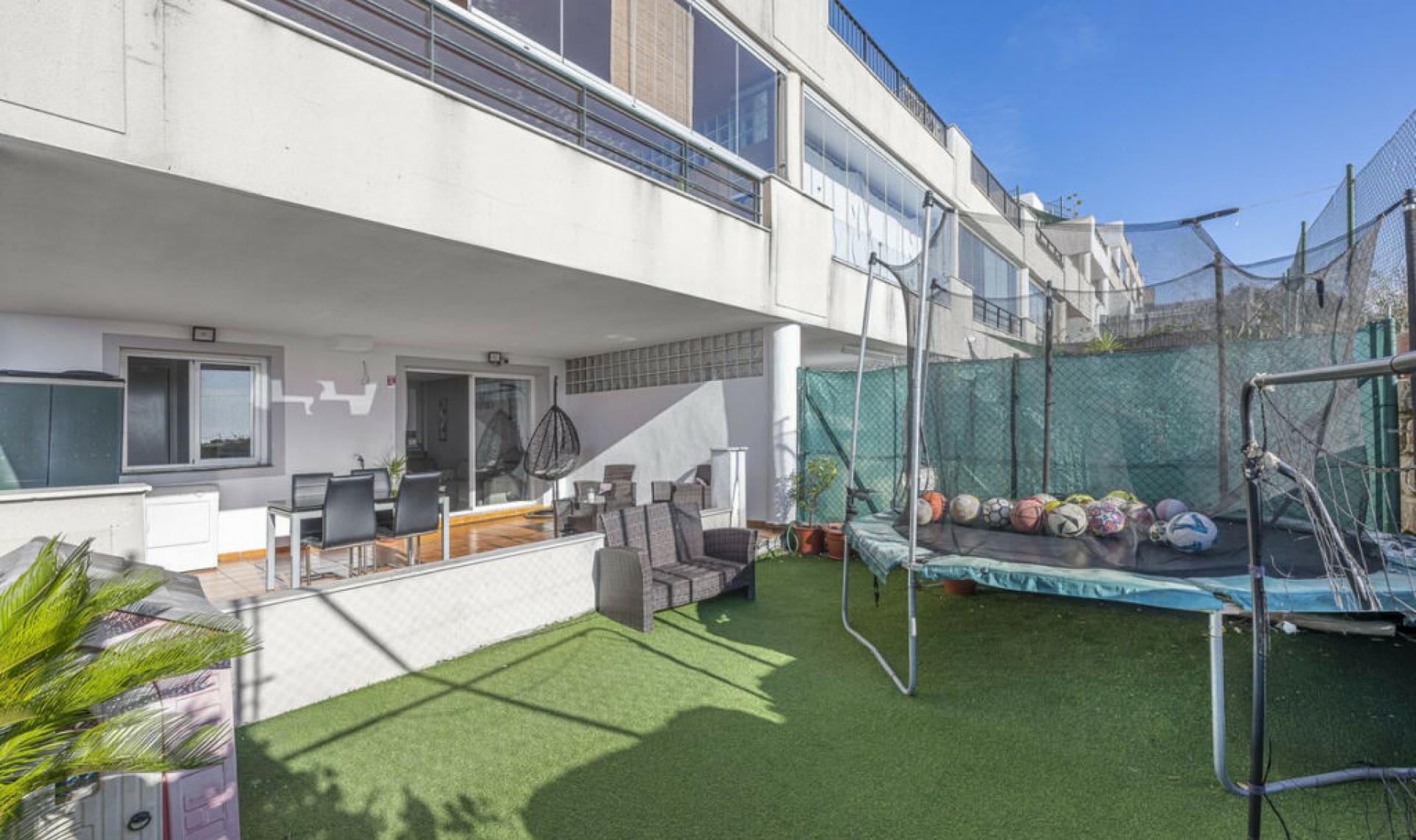 Resale - Apartment -
Casares Playa