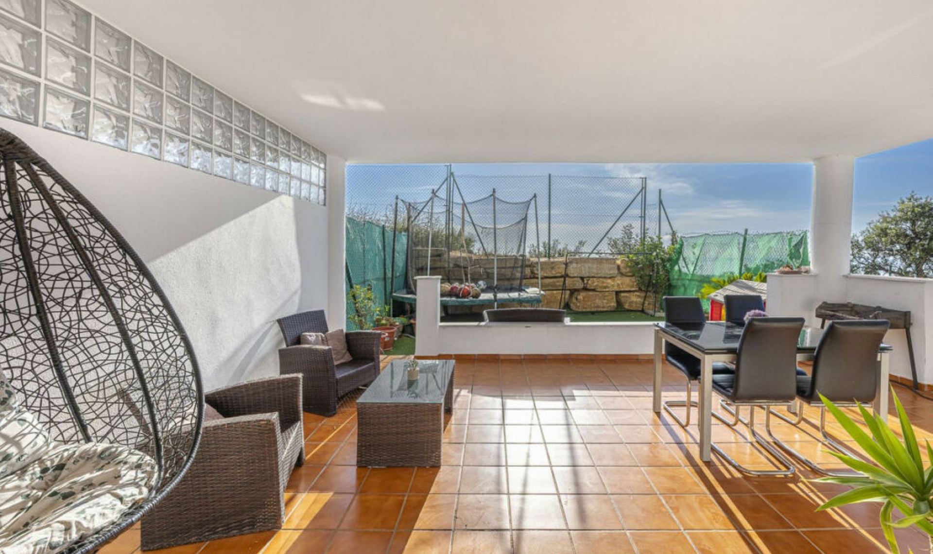 Resale - Apartment -
Casares Playa