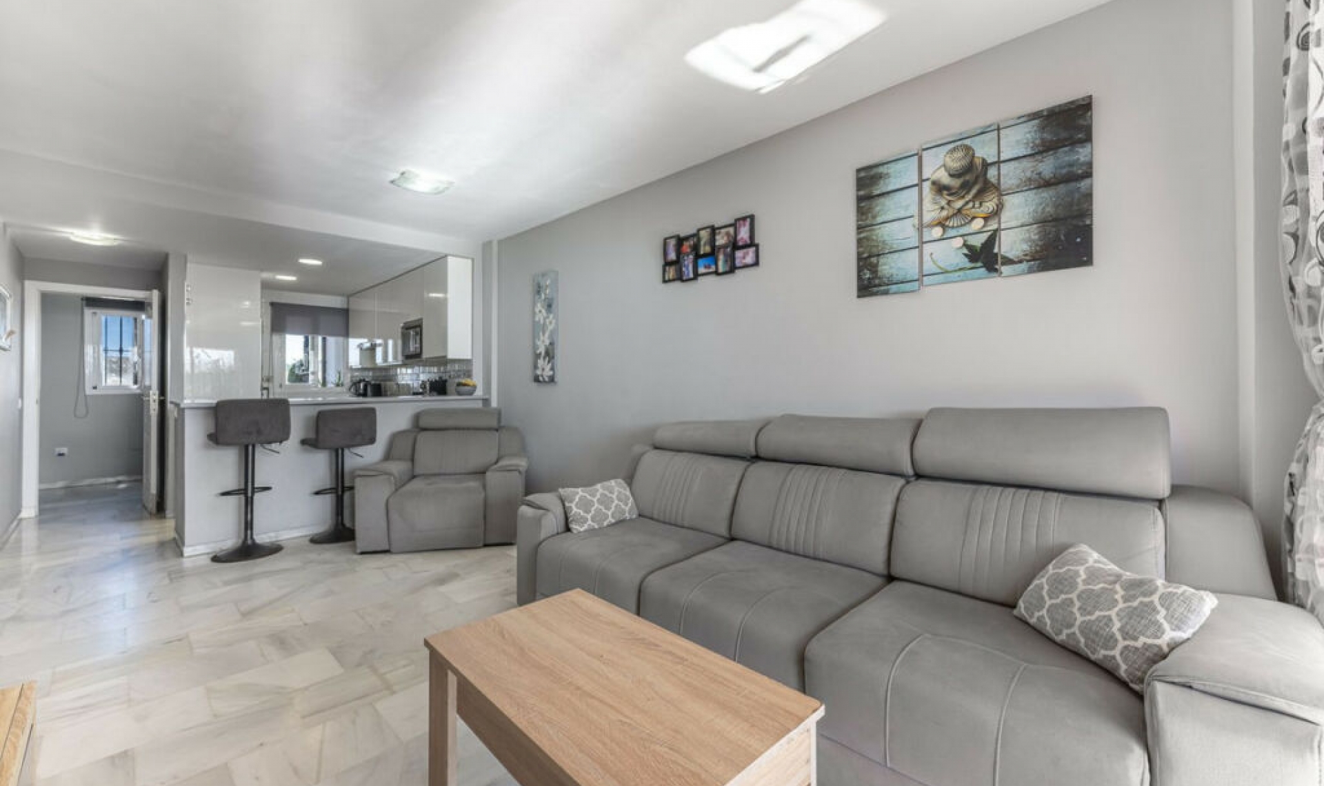 Resale - Apartment -
Casares Playa