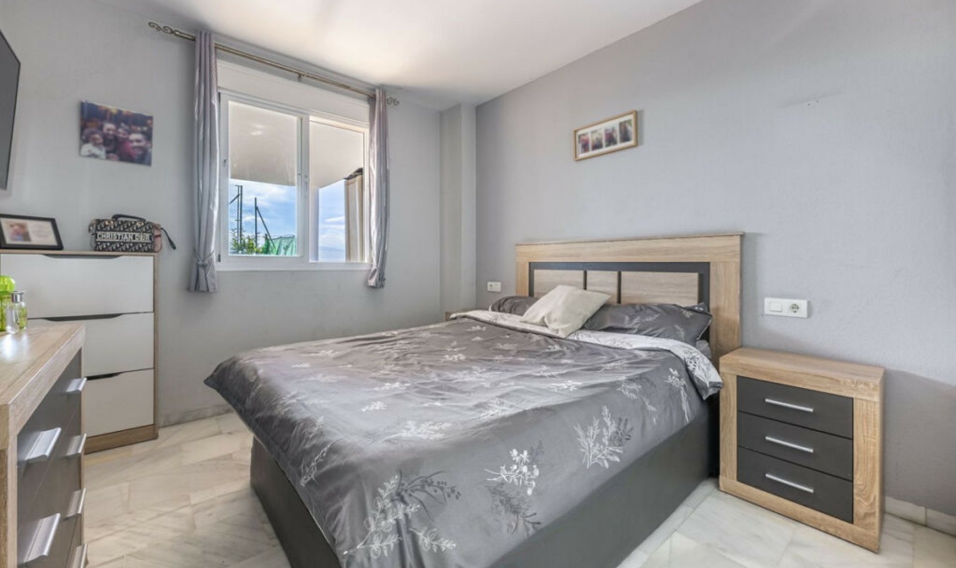 Resale - Apartment -
Casares Playa