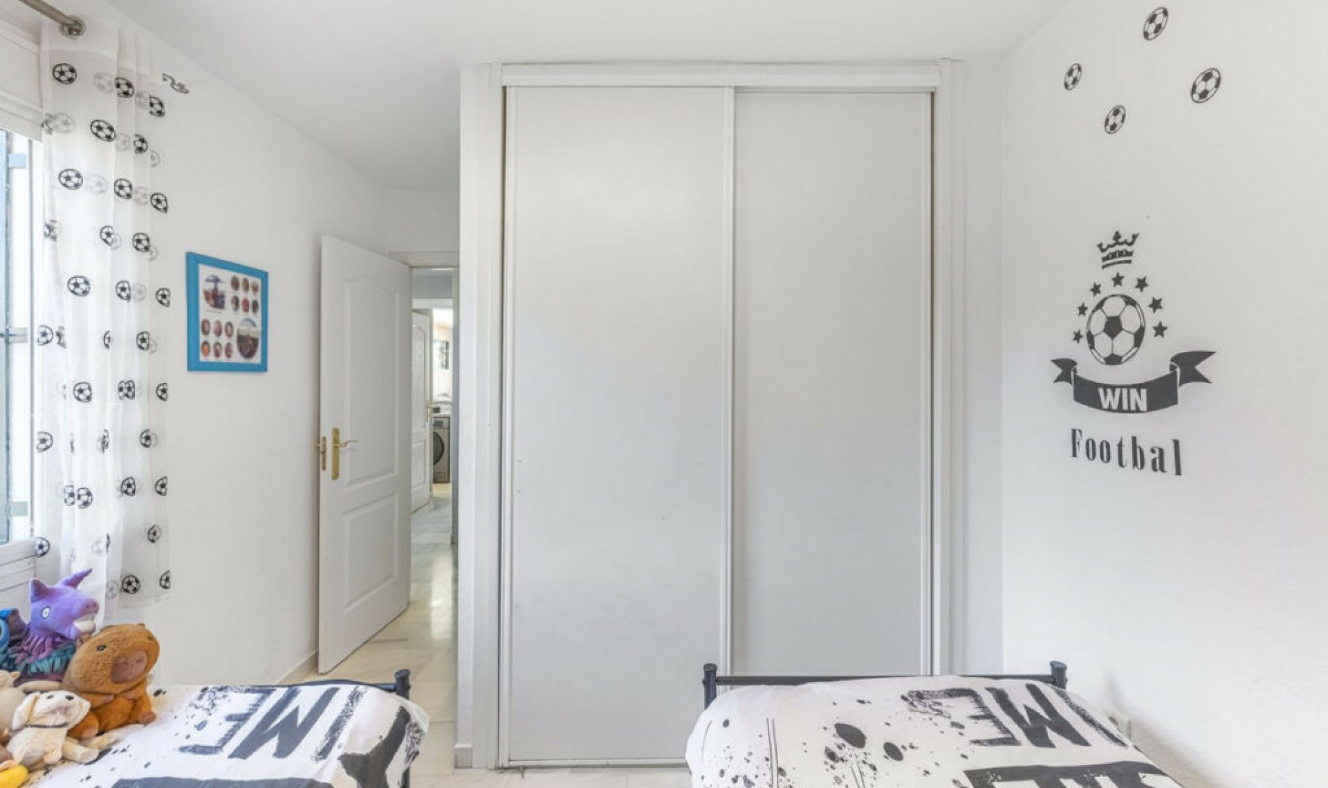 Resale - Apartment -
Casares Playa