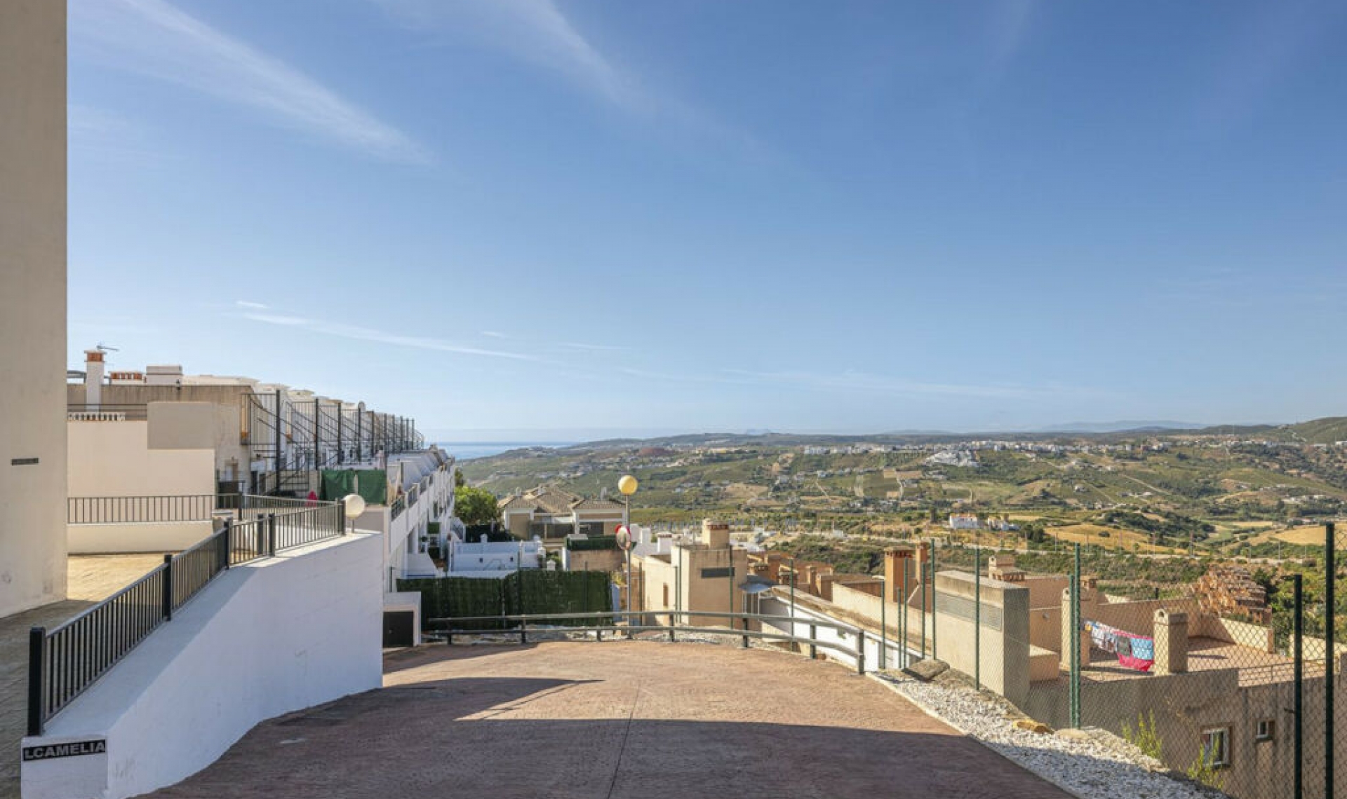 Resale - Apartment -
Casares Playa