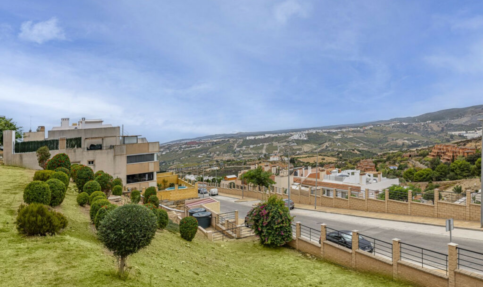 Resale - Apartment -
Casares Playa