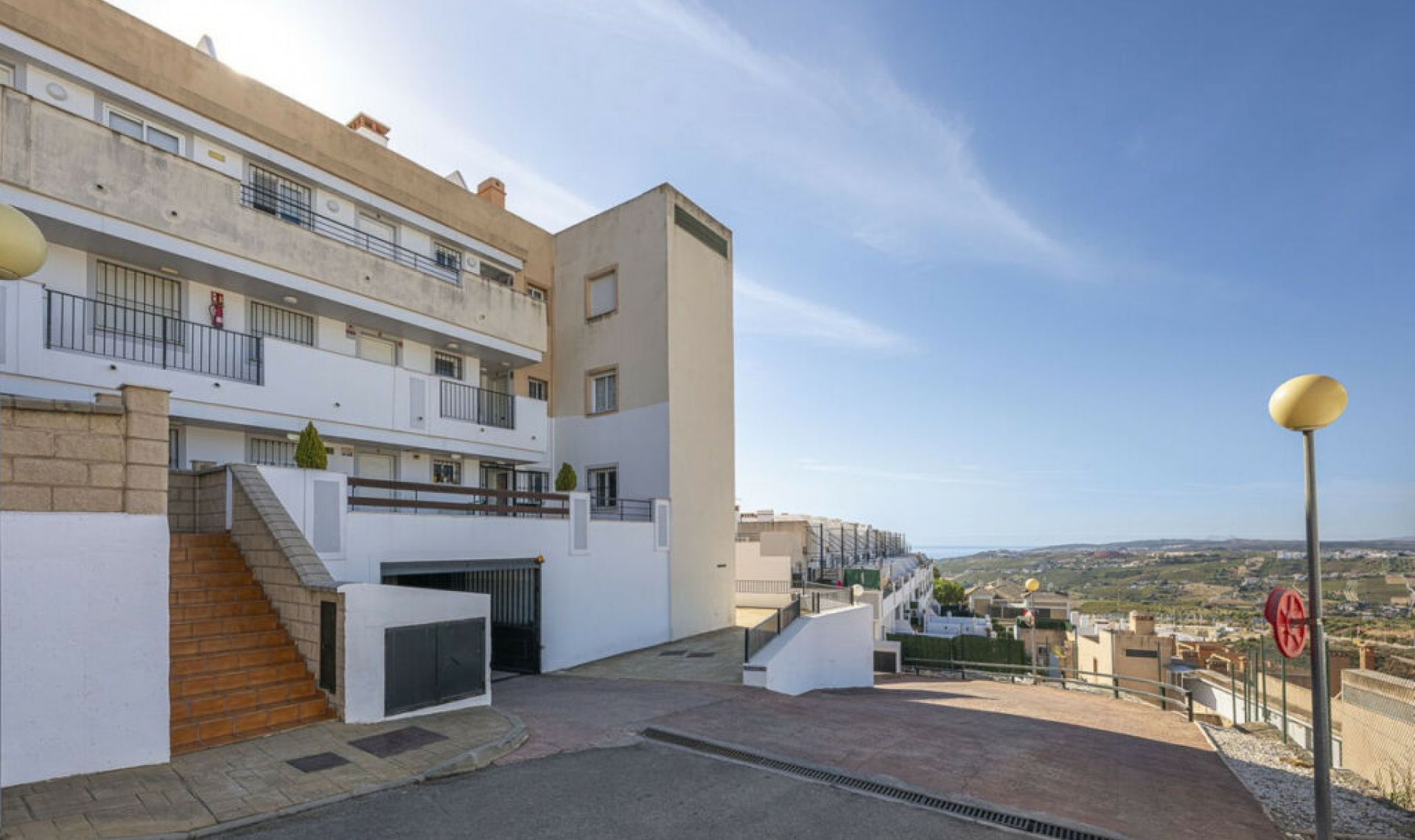 Resale - Apartment -
Casares Playa