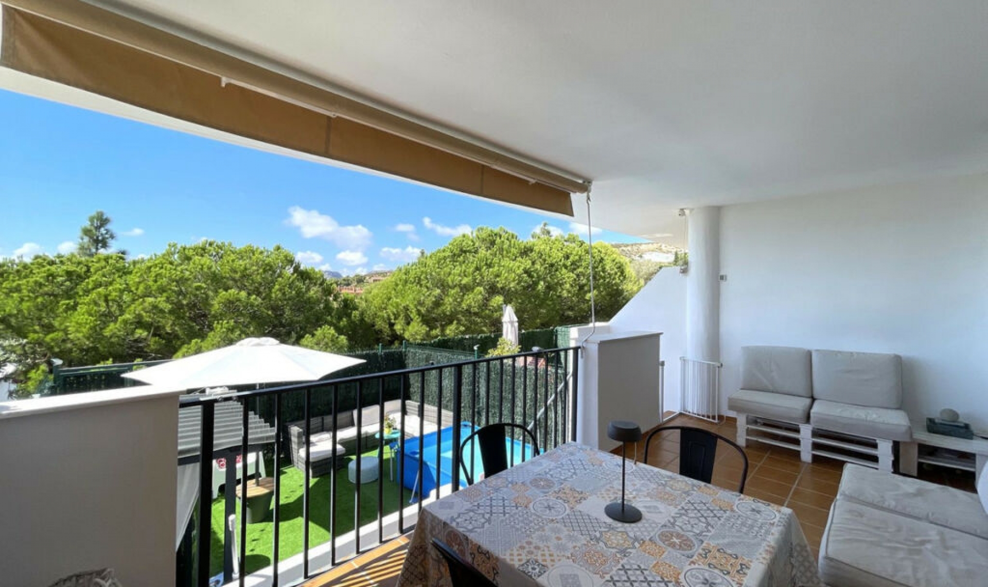 Resale - Apartment -
Casares Playa