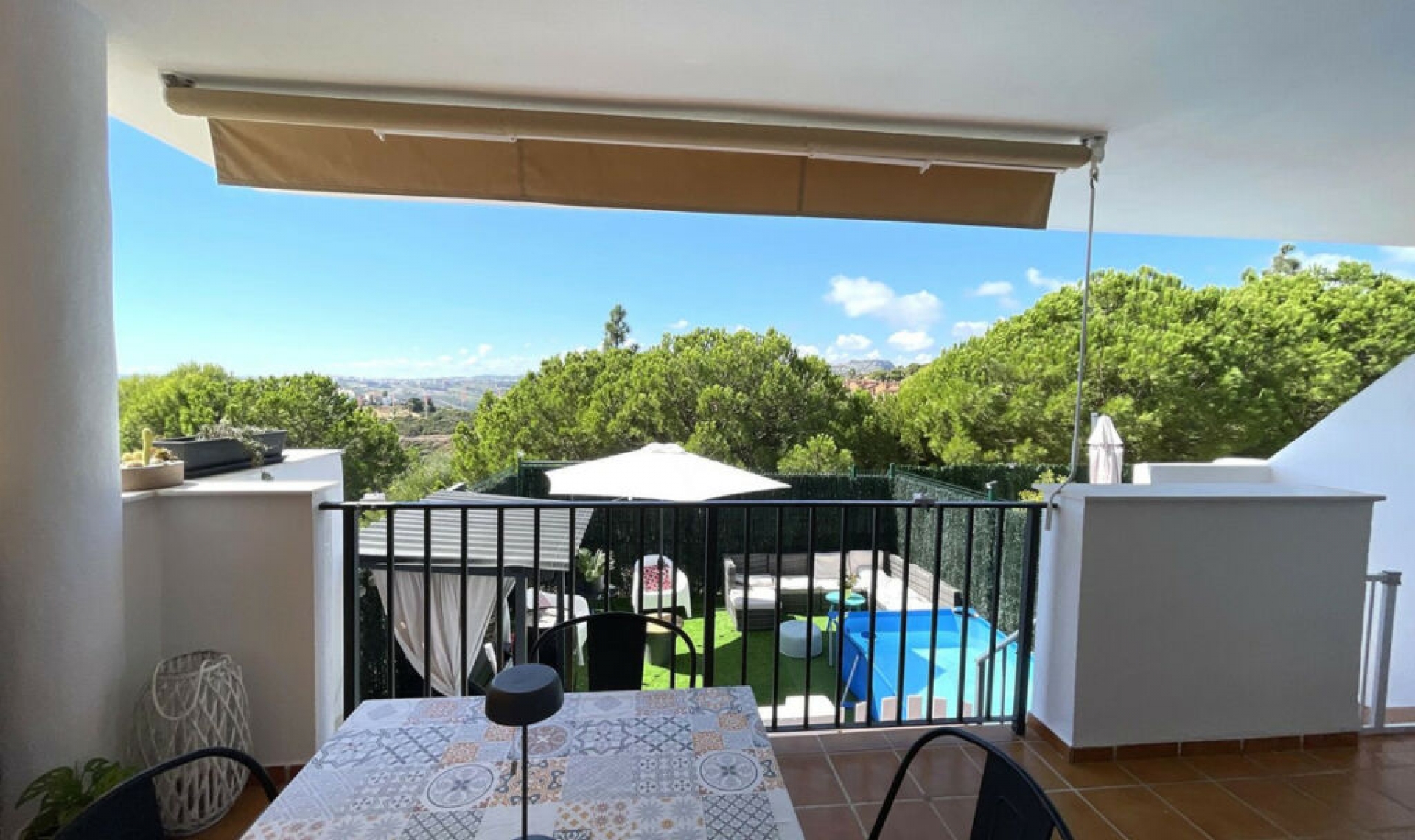 Resale - Apartment -
Casares Playa