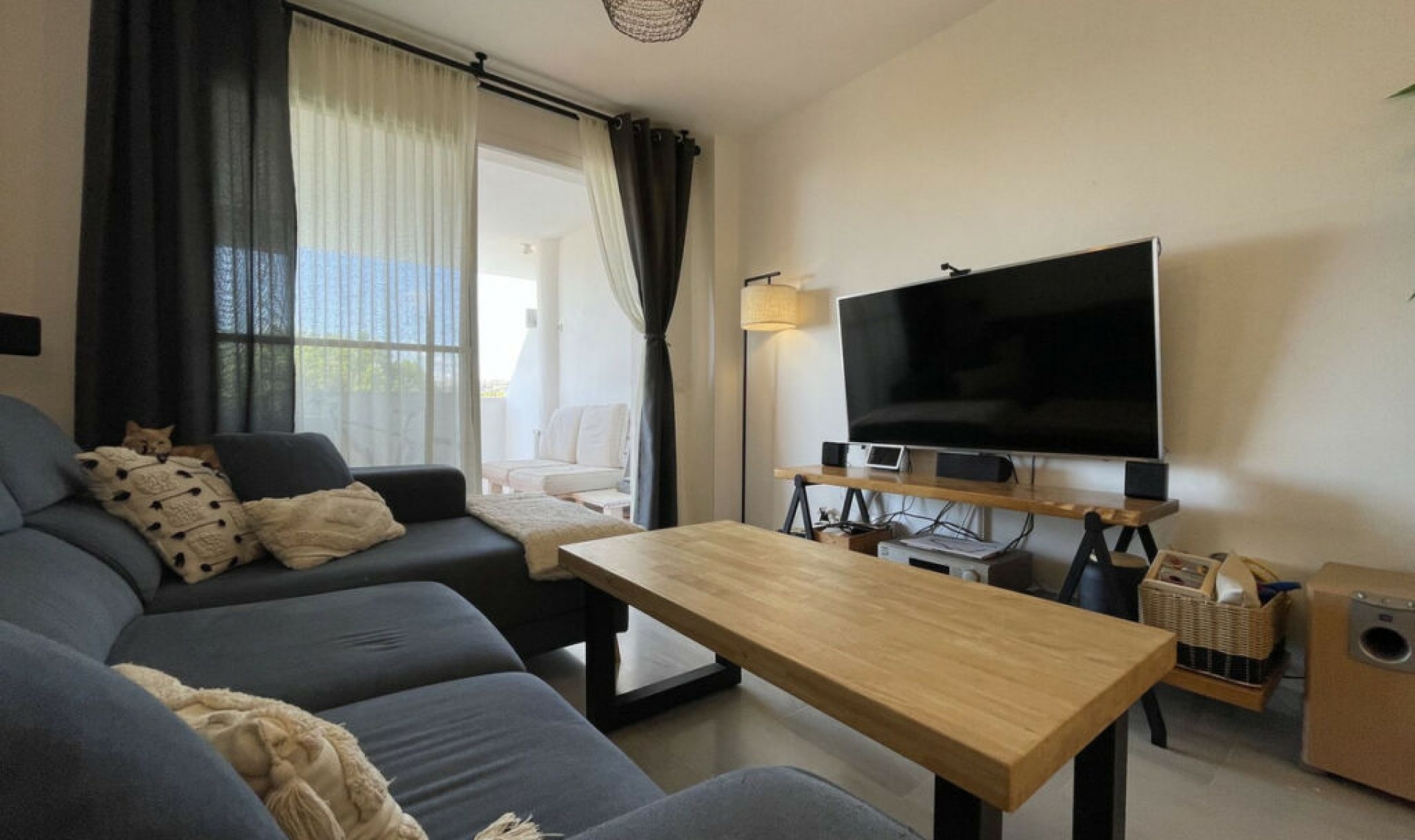 Resale - Apartment -
Casares Playa