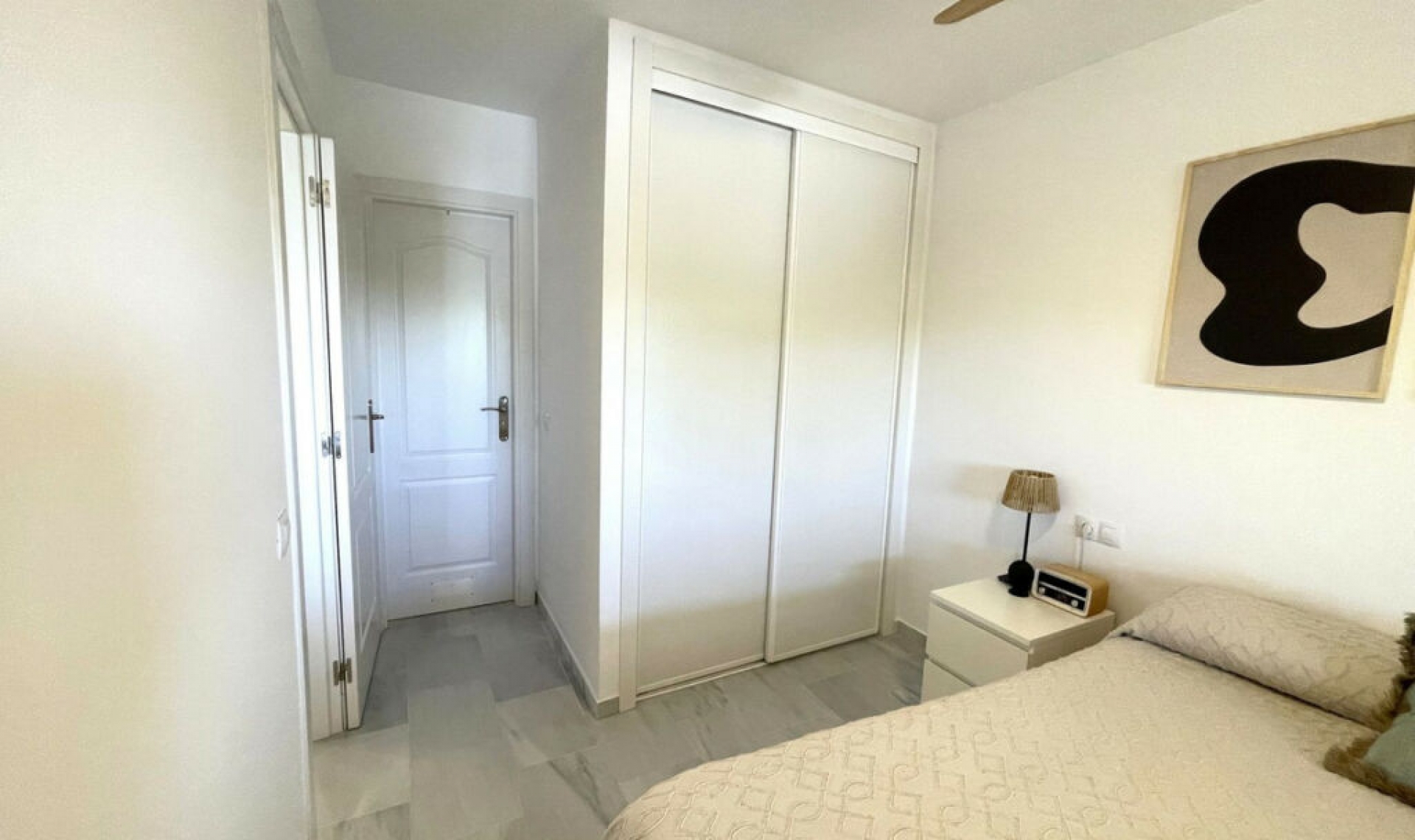 Resale - Apartment -
Casares Playa