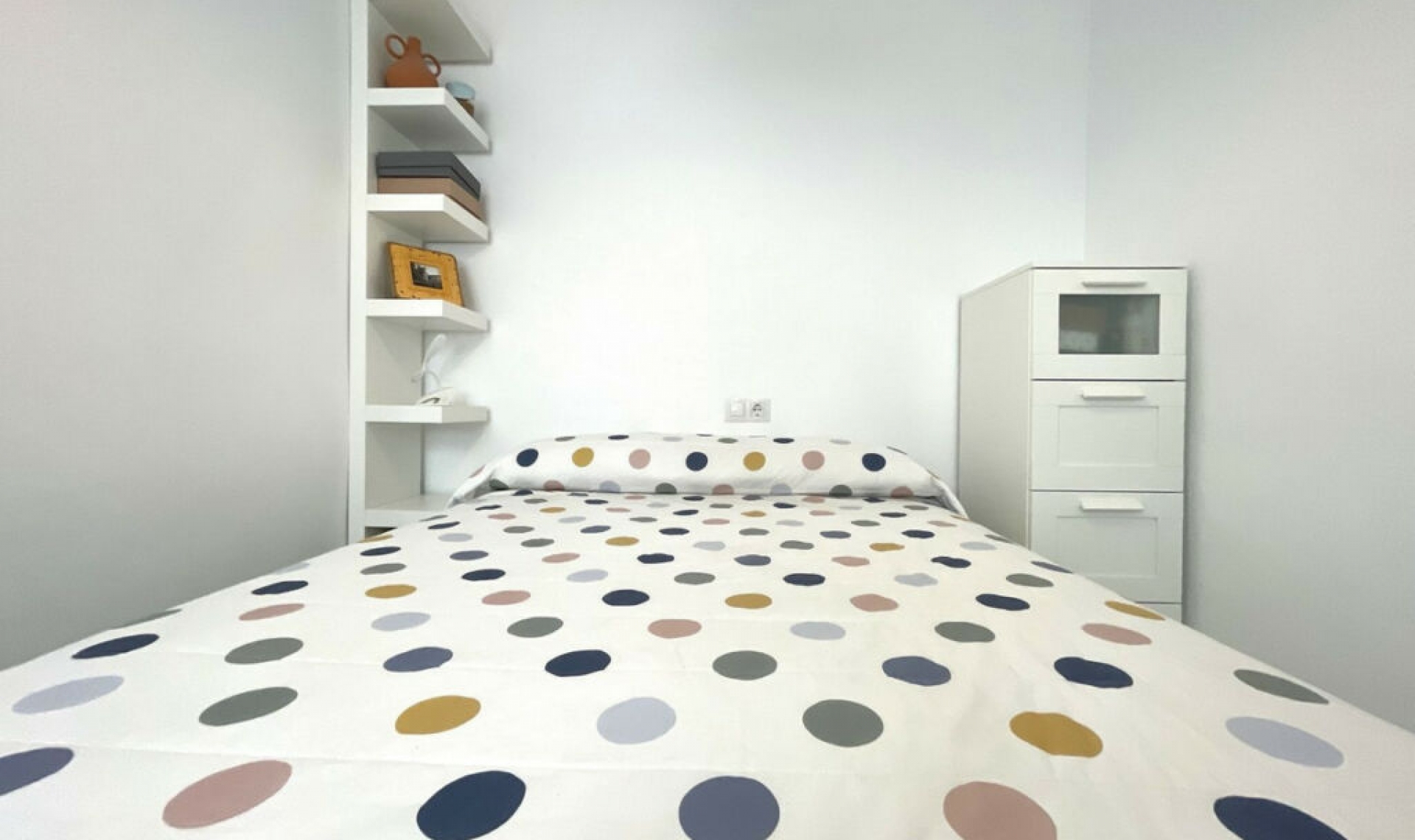 Resale - Apartment -
Casares Playa