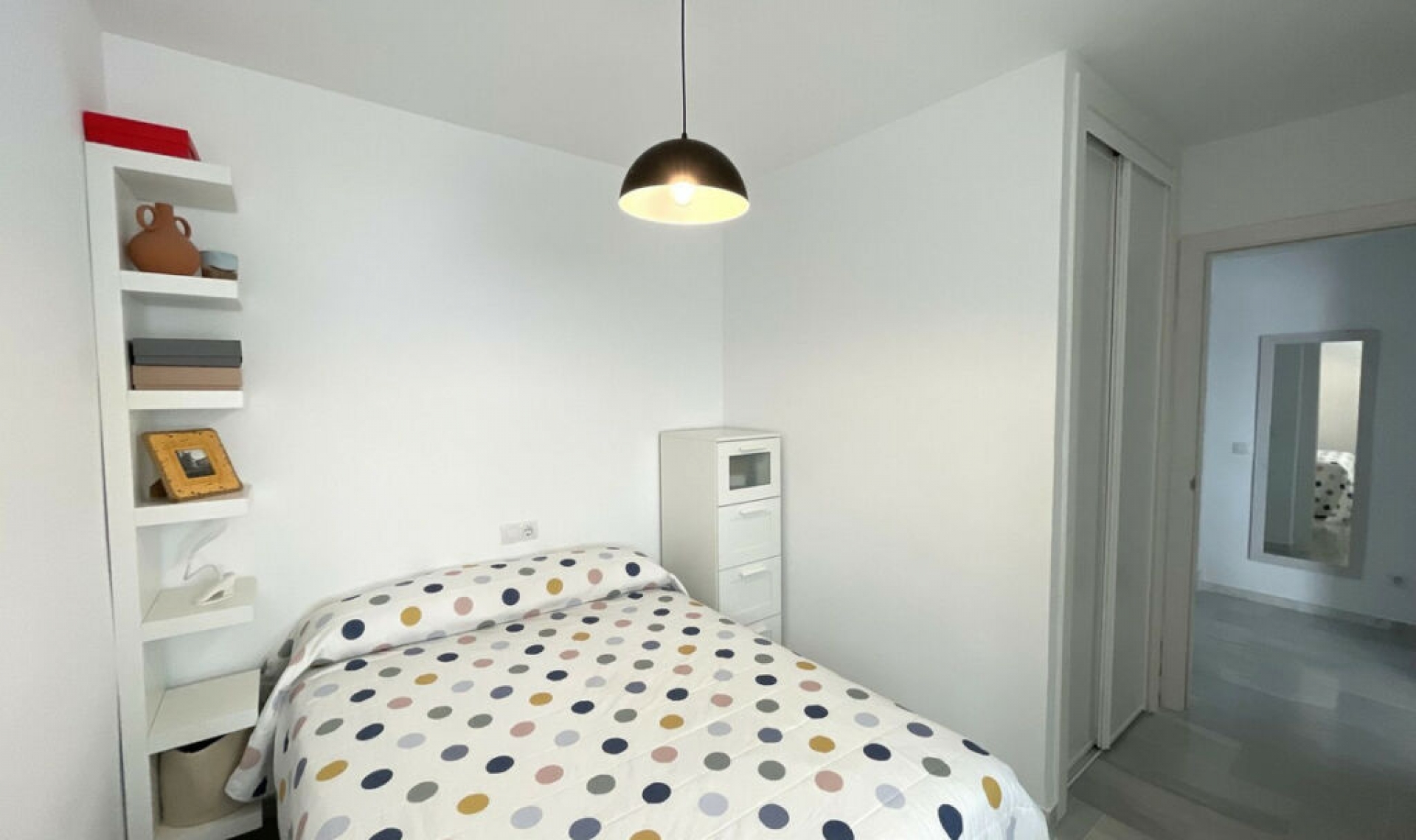 Resale - Apartment -
Casares Playa