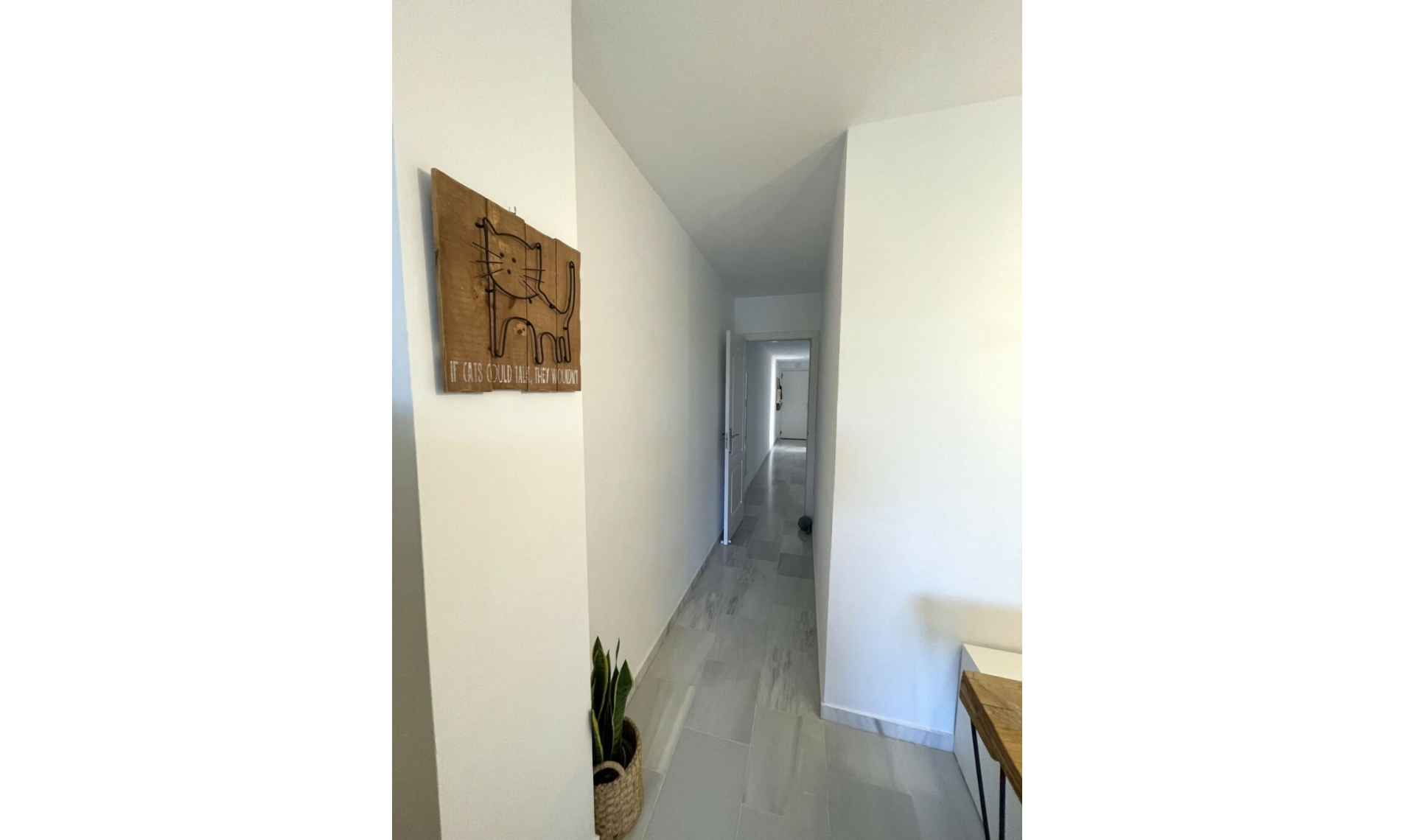 Resale - Apartment -
Casares Playa