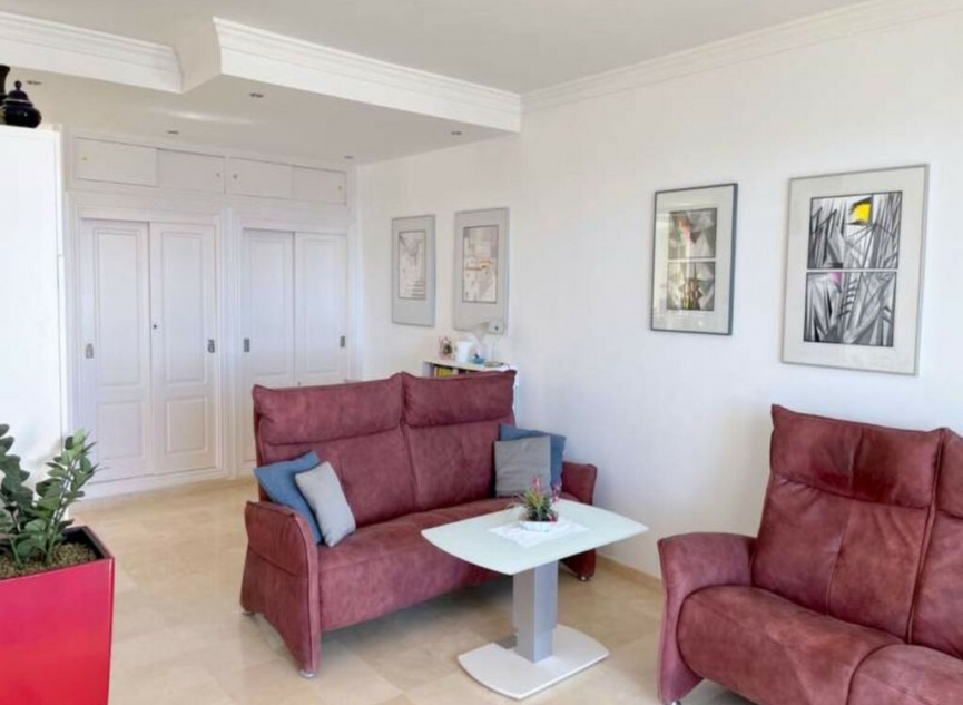 Resale - Apartment -
Casares