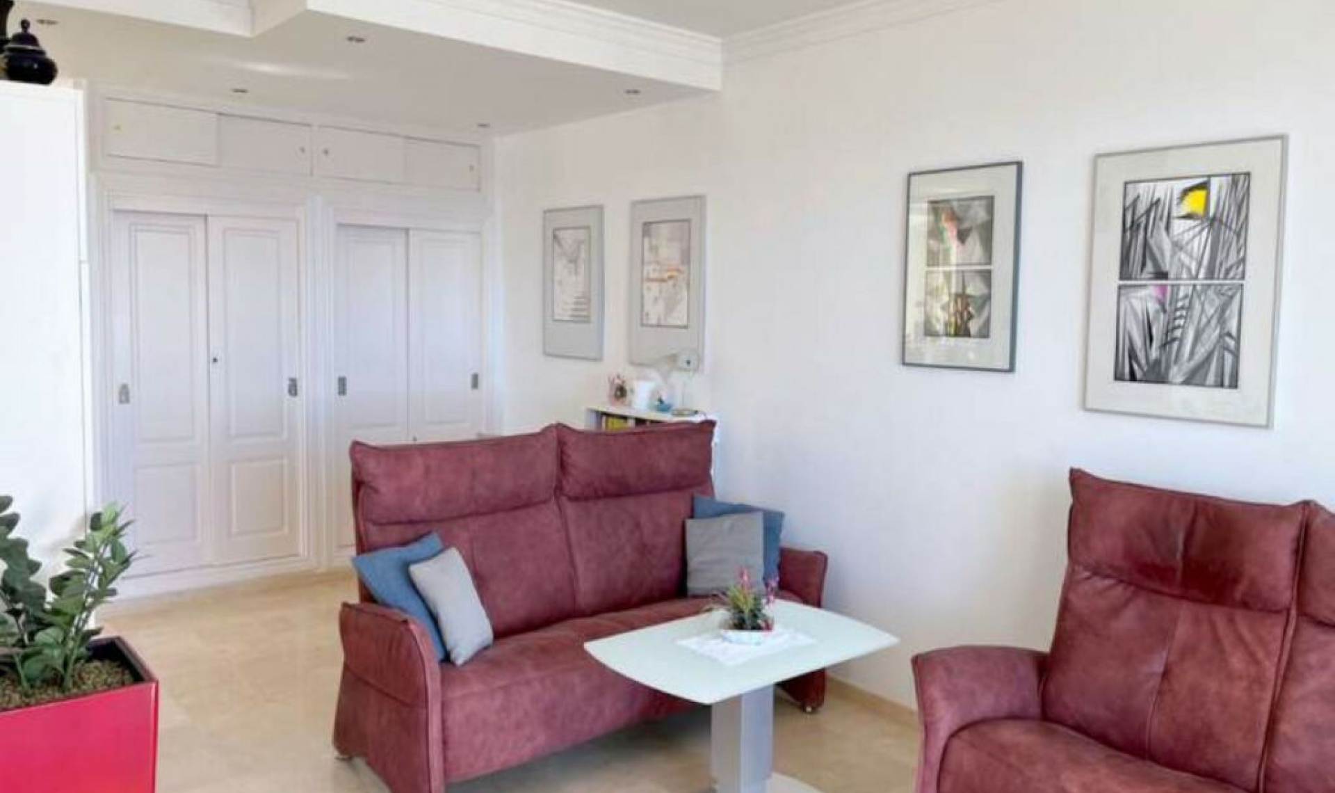 Resale - Apartment -
Casares