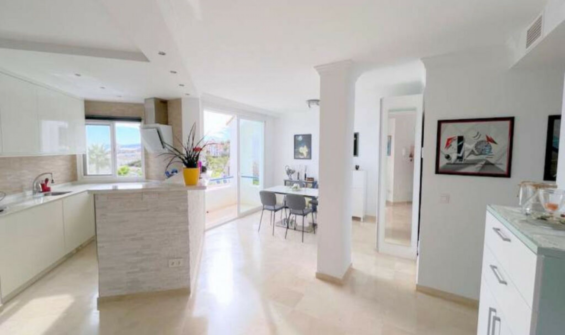 Resale - Apartment -
Casares