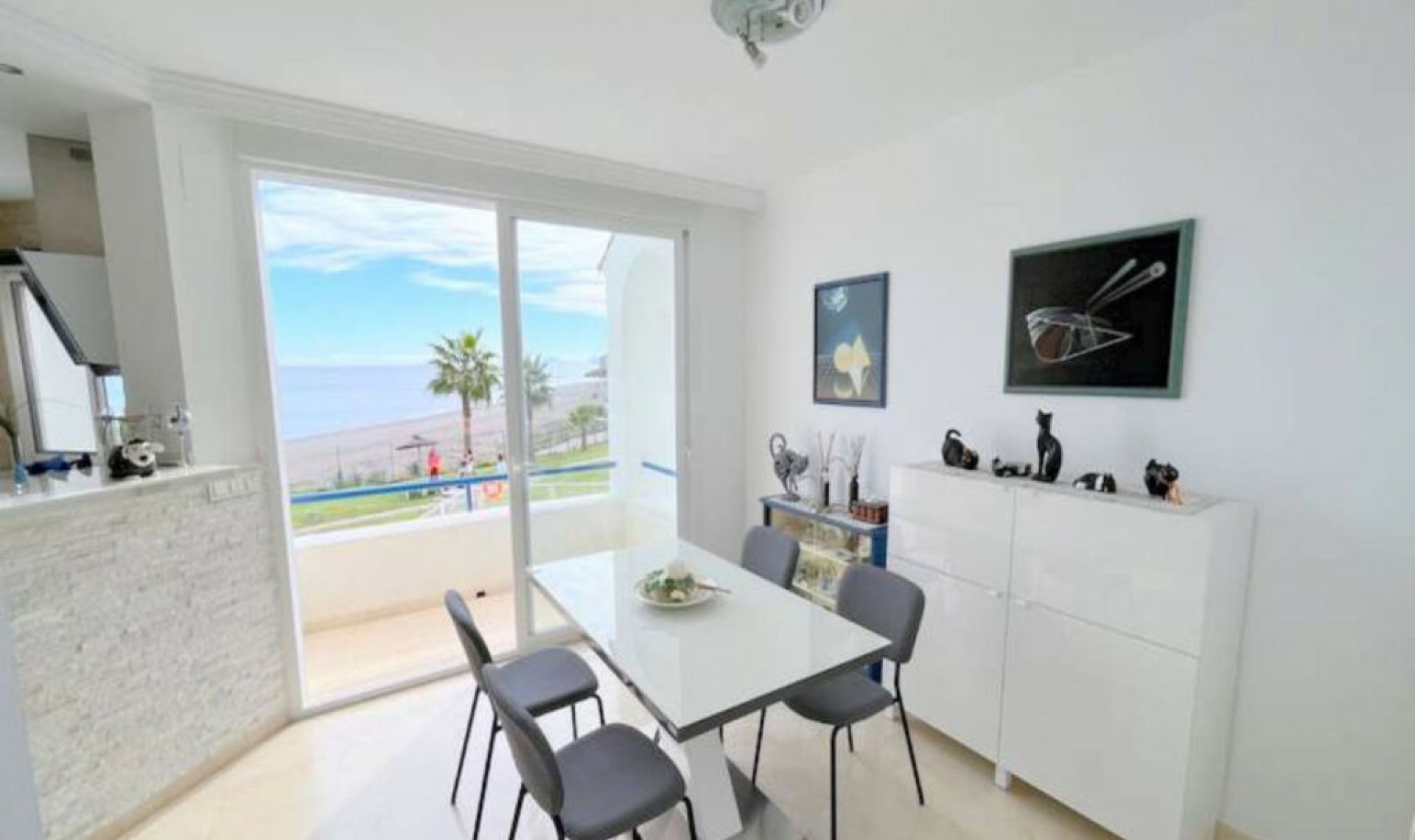 Resale - Apartment -
Casares