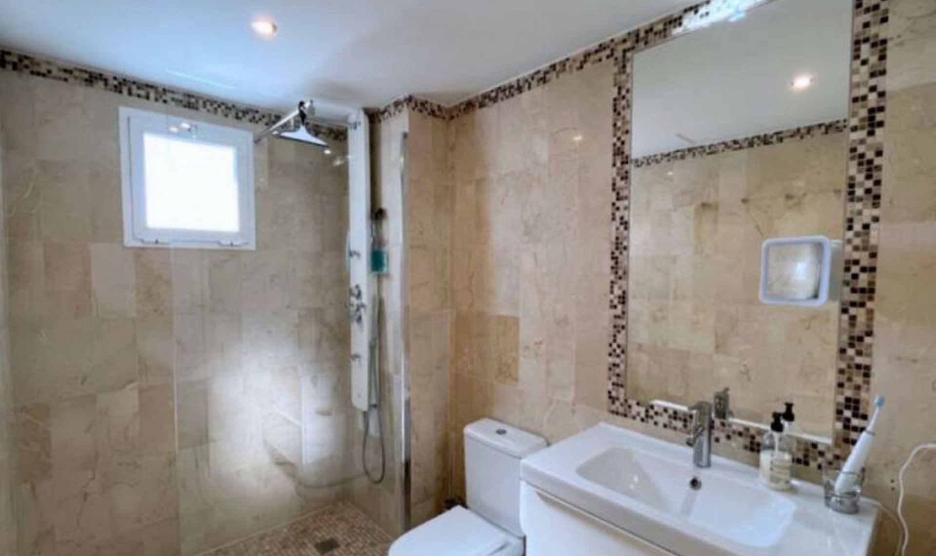Resale - Apartment -
Casares